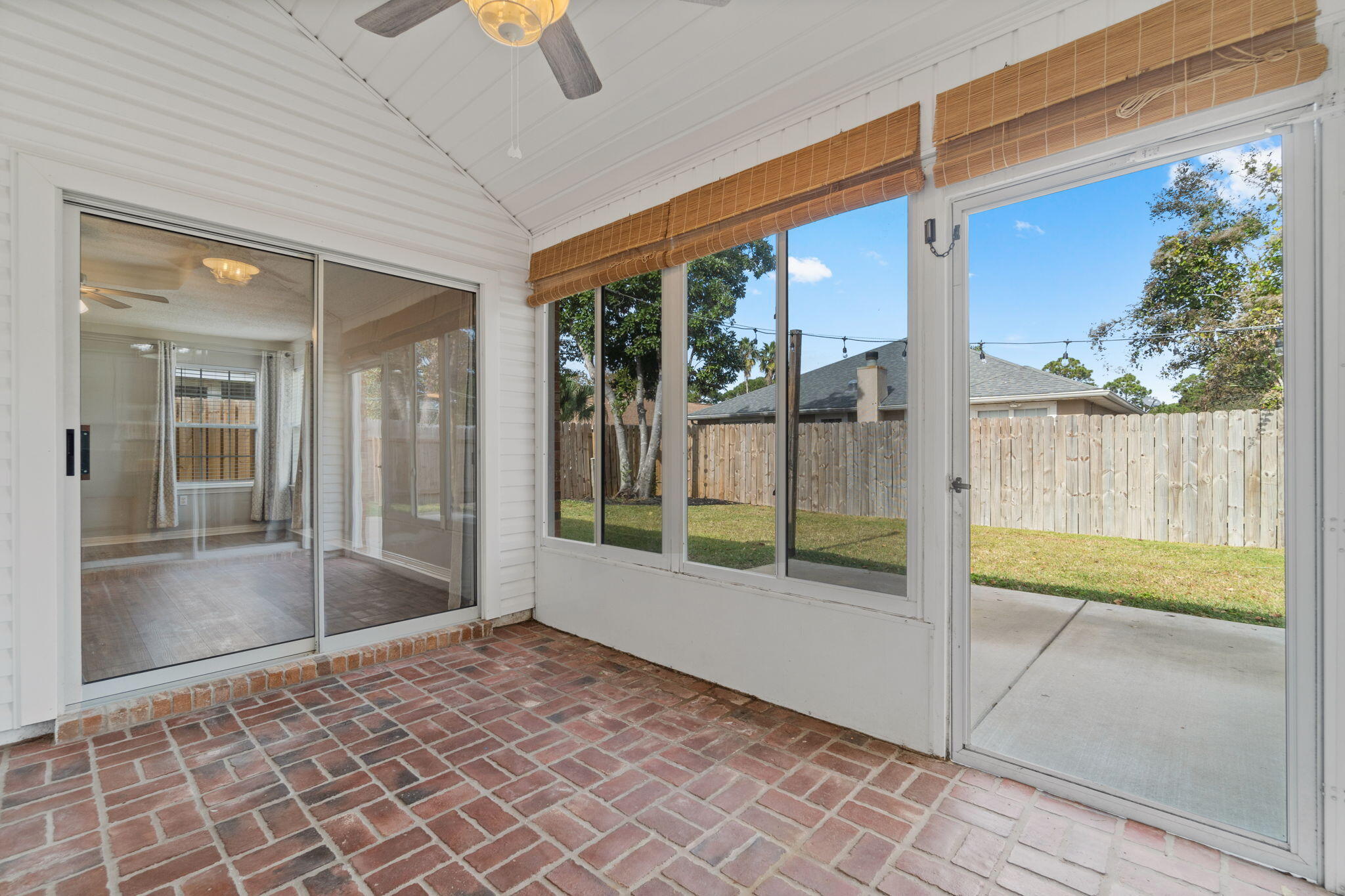 BAYSIDE - Residential Lease