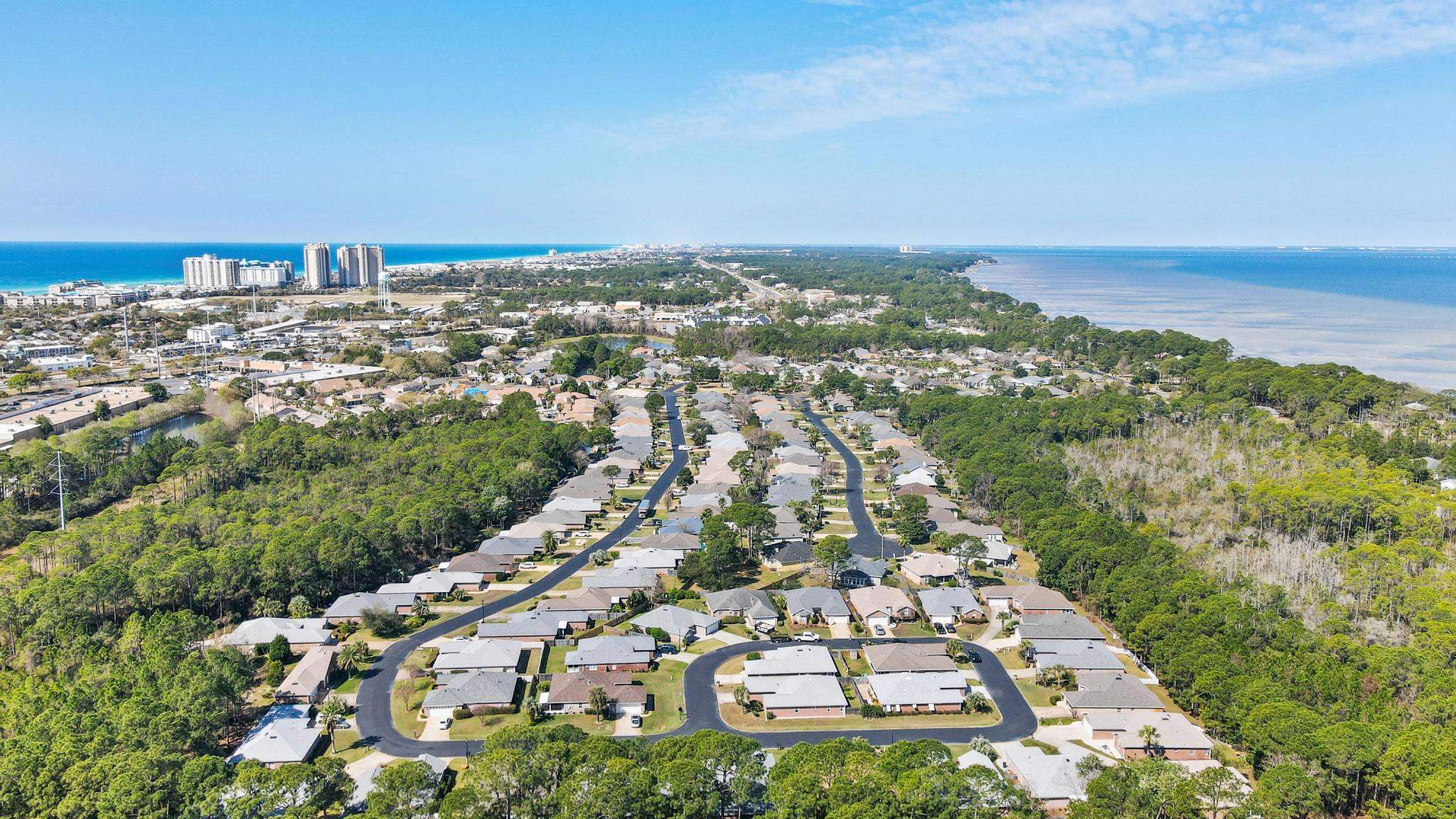 BAYSIDE - Residential Lease