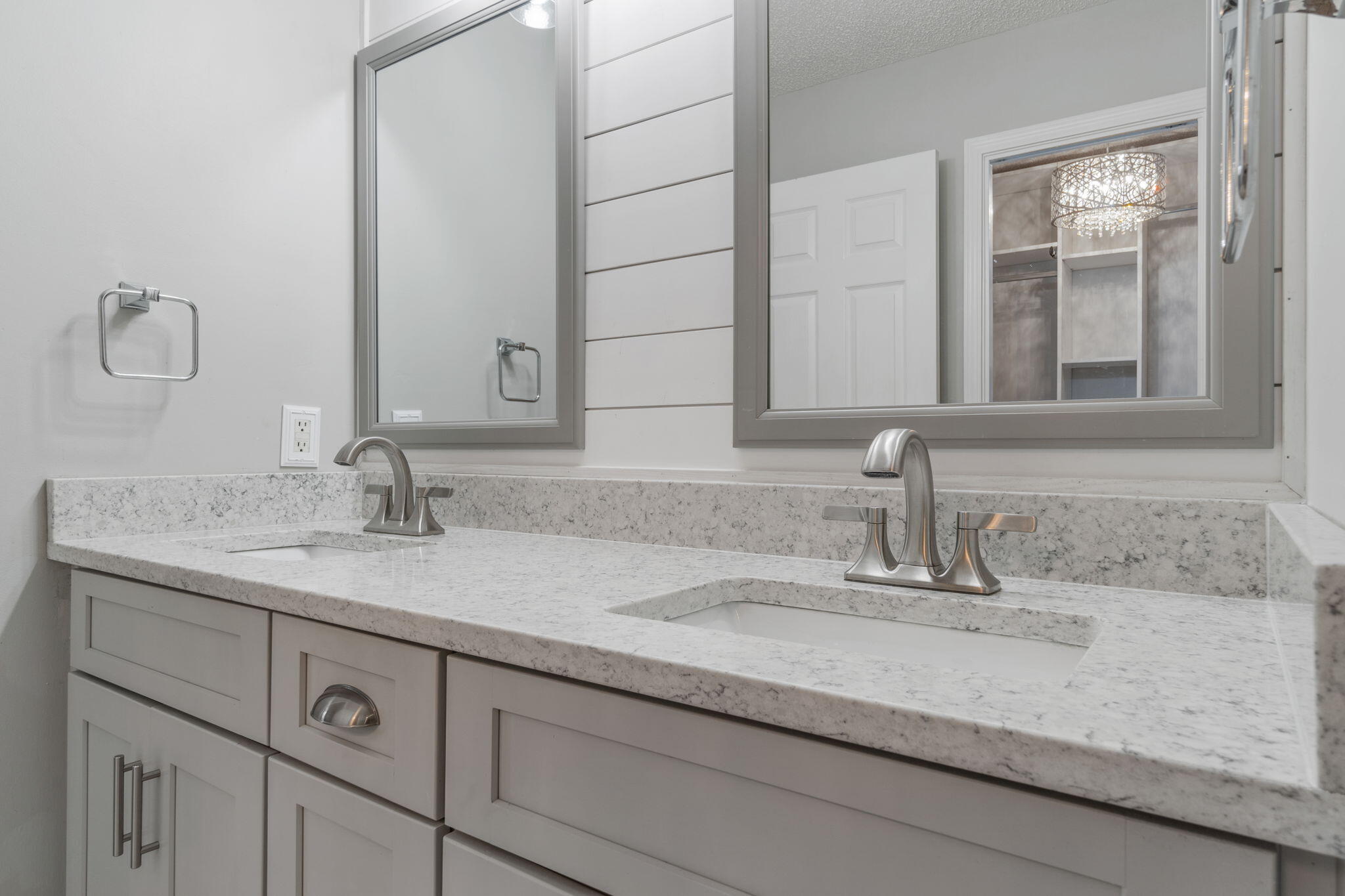 BAYSIDE - Residential Lease