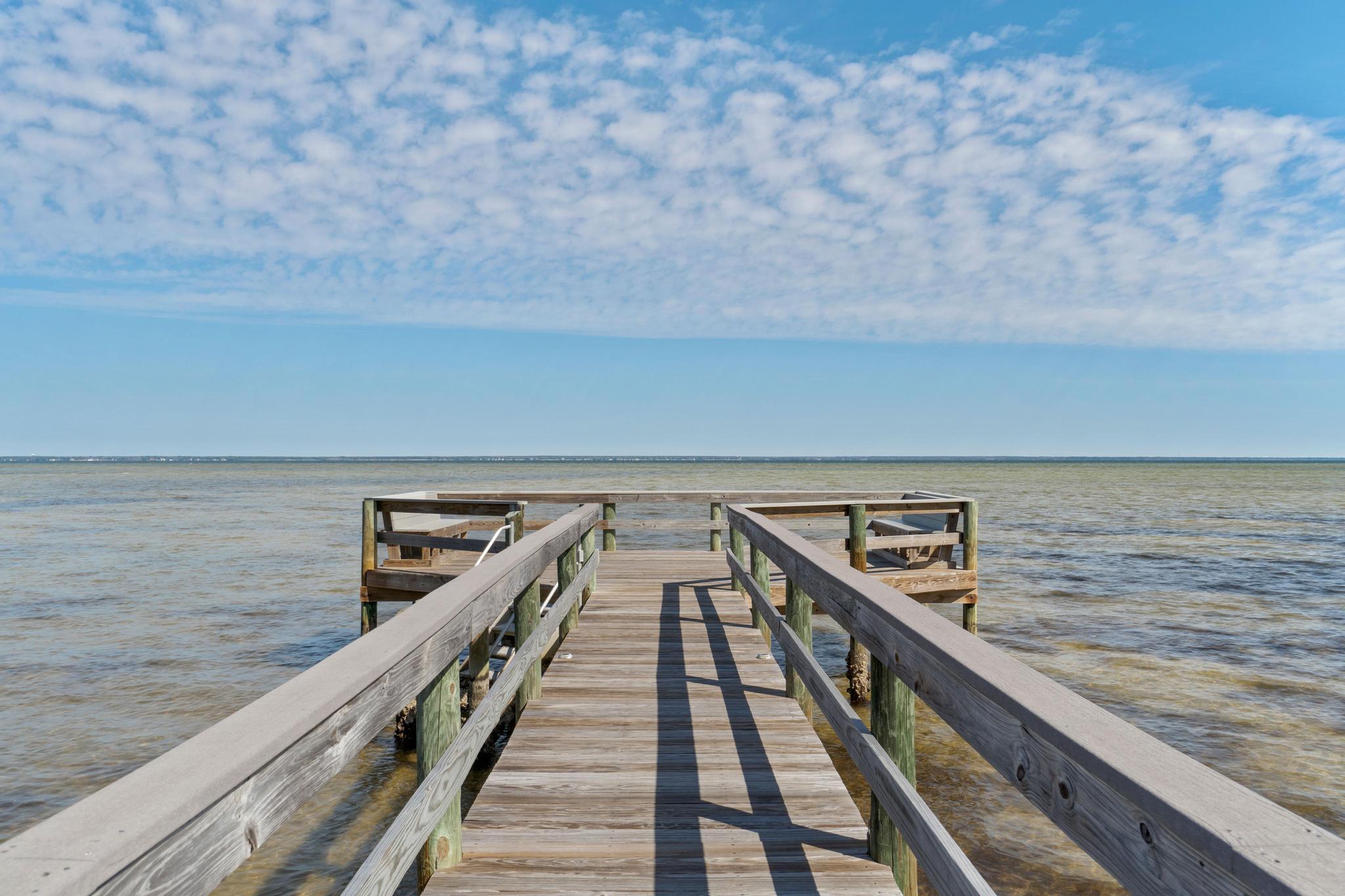 BAYSIDE - Residential Lease