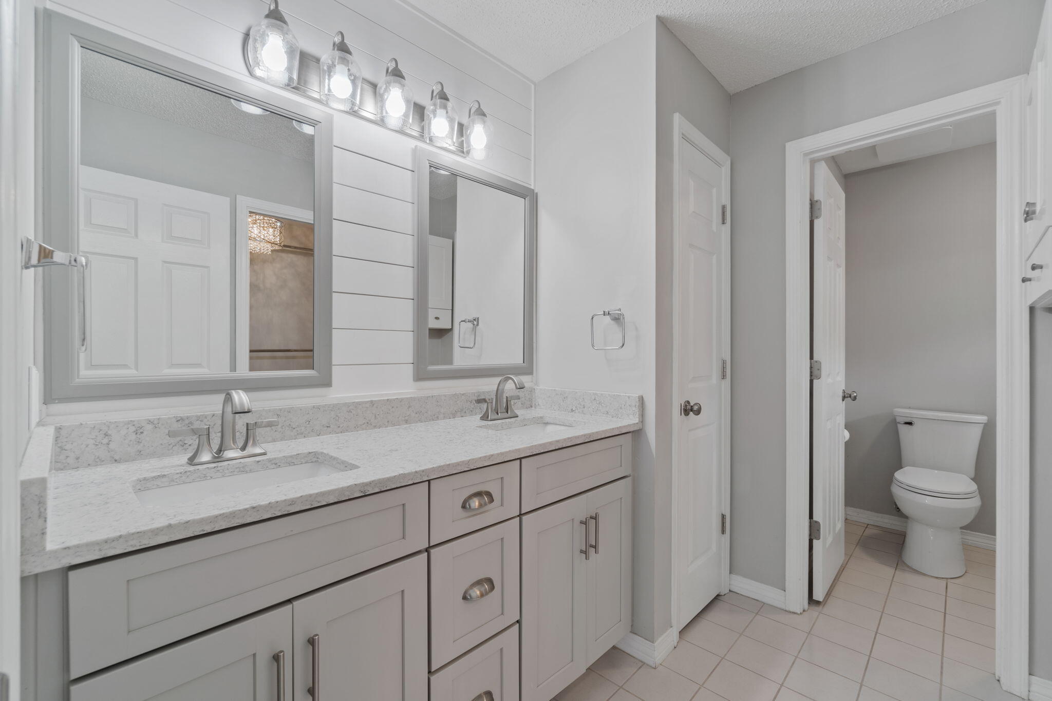 BAYSIDE - Residential Lease