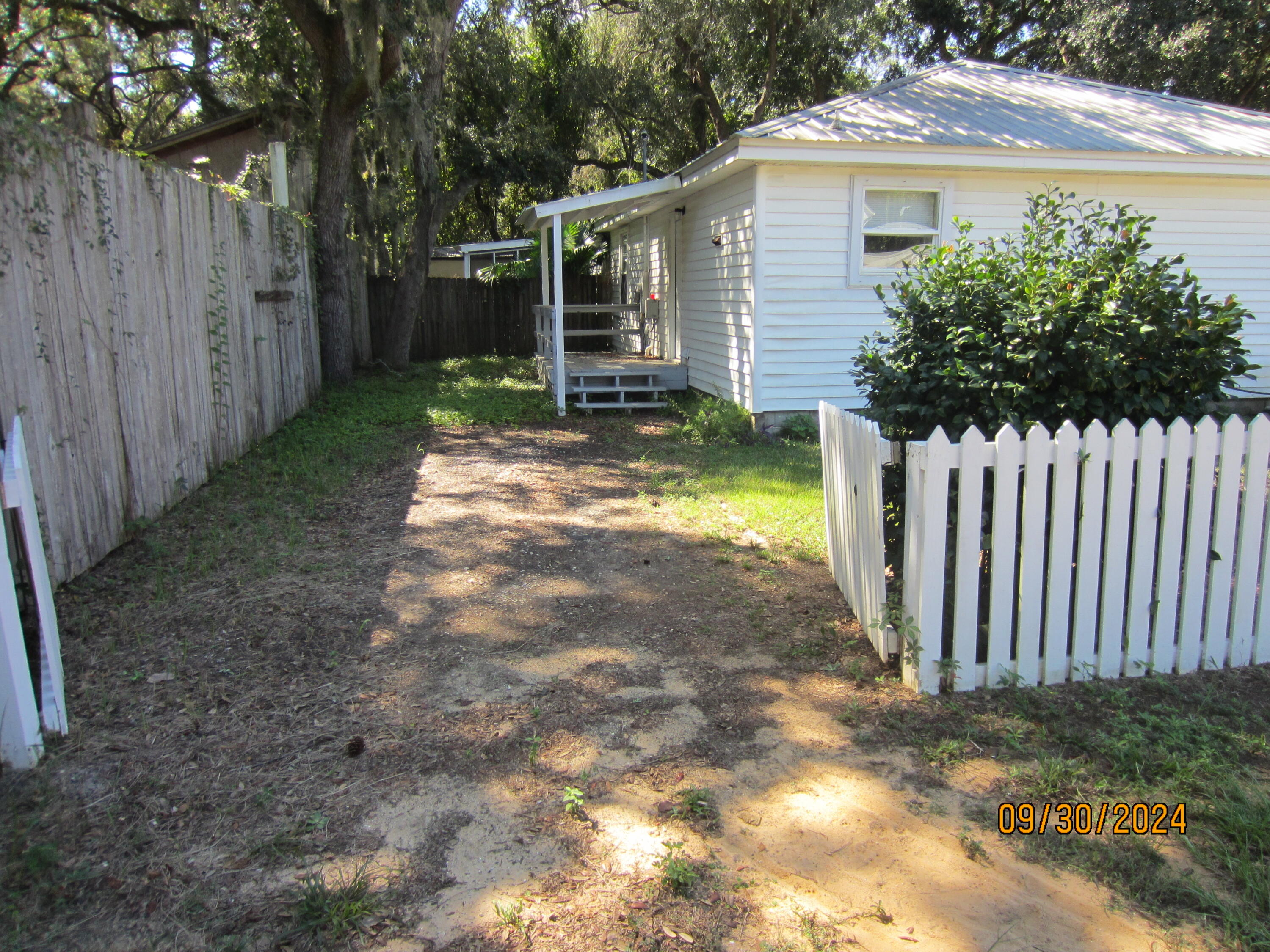NO RECORDED PROJECT - Residential