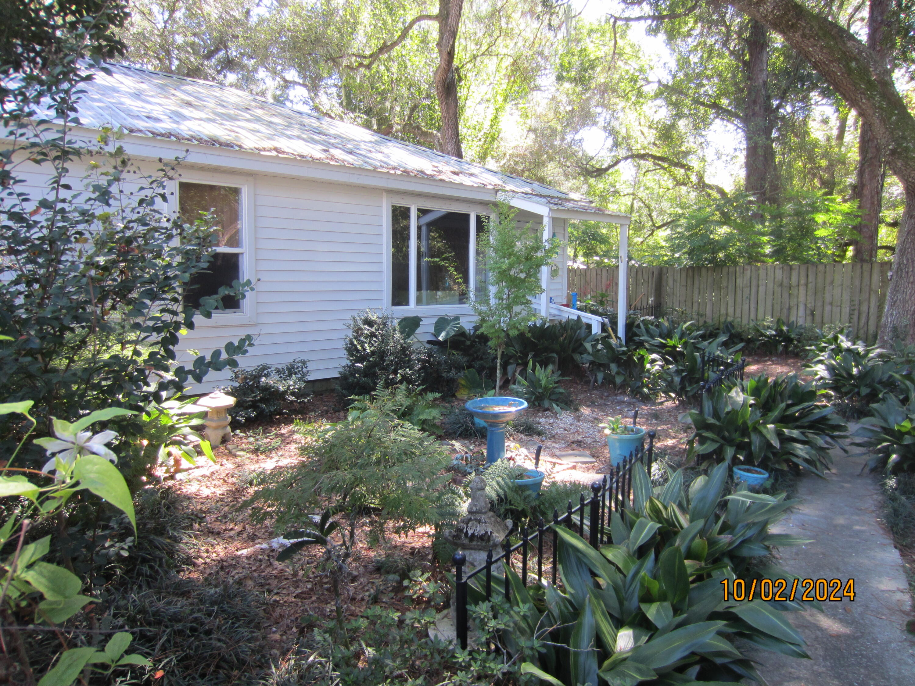 NO RECORDED PROJECT - Residential