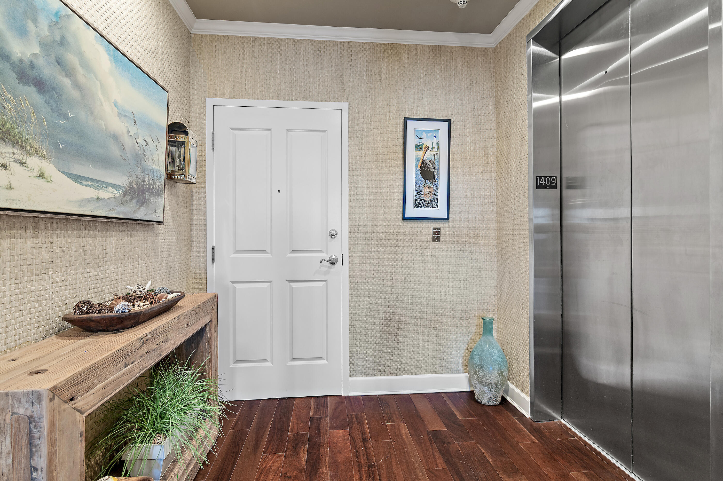 ONE WATER PLACE AT KELLY PLANTATION - Residential