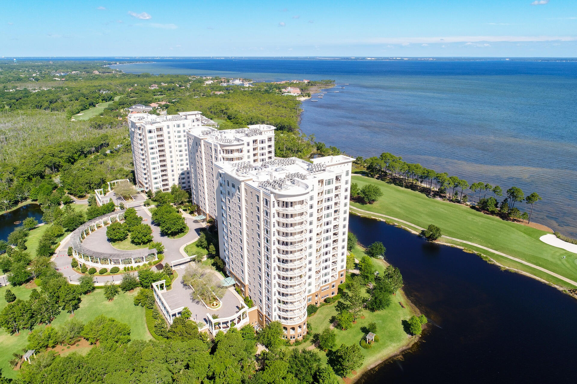ONE WATER PLACE AT KELLY PLANTATION - Residential