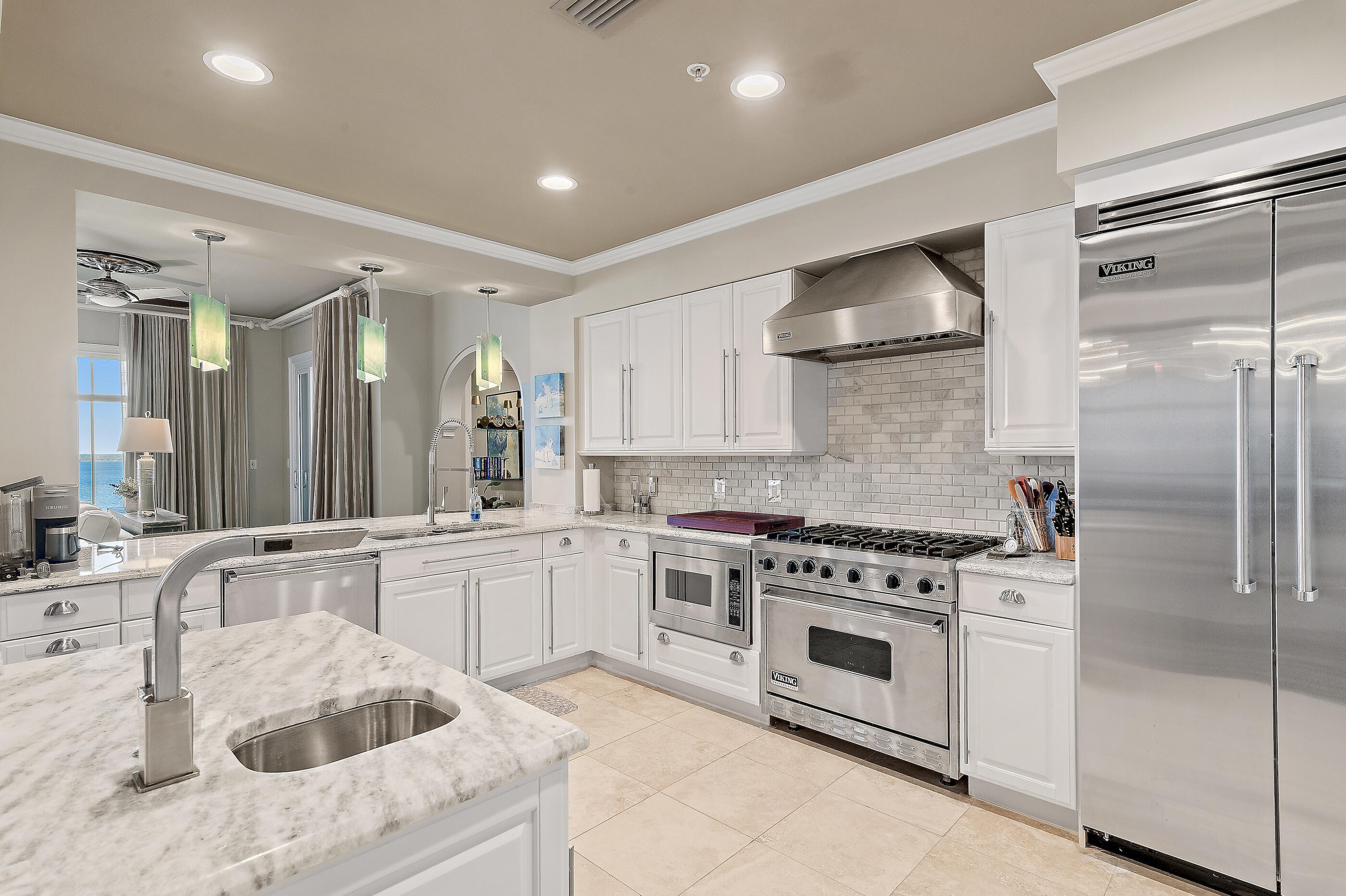 ONE WATER PLACE AT KELLY PLANTATION - Residential