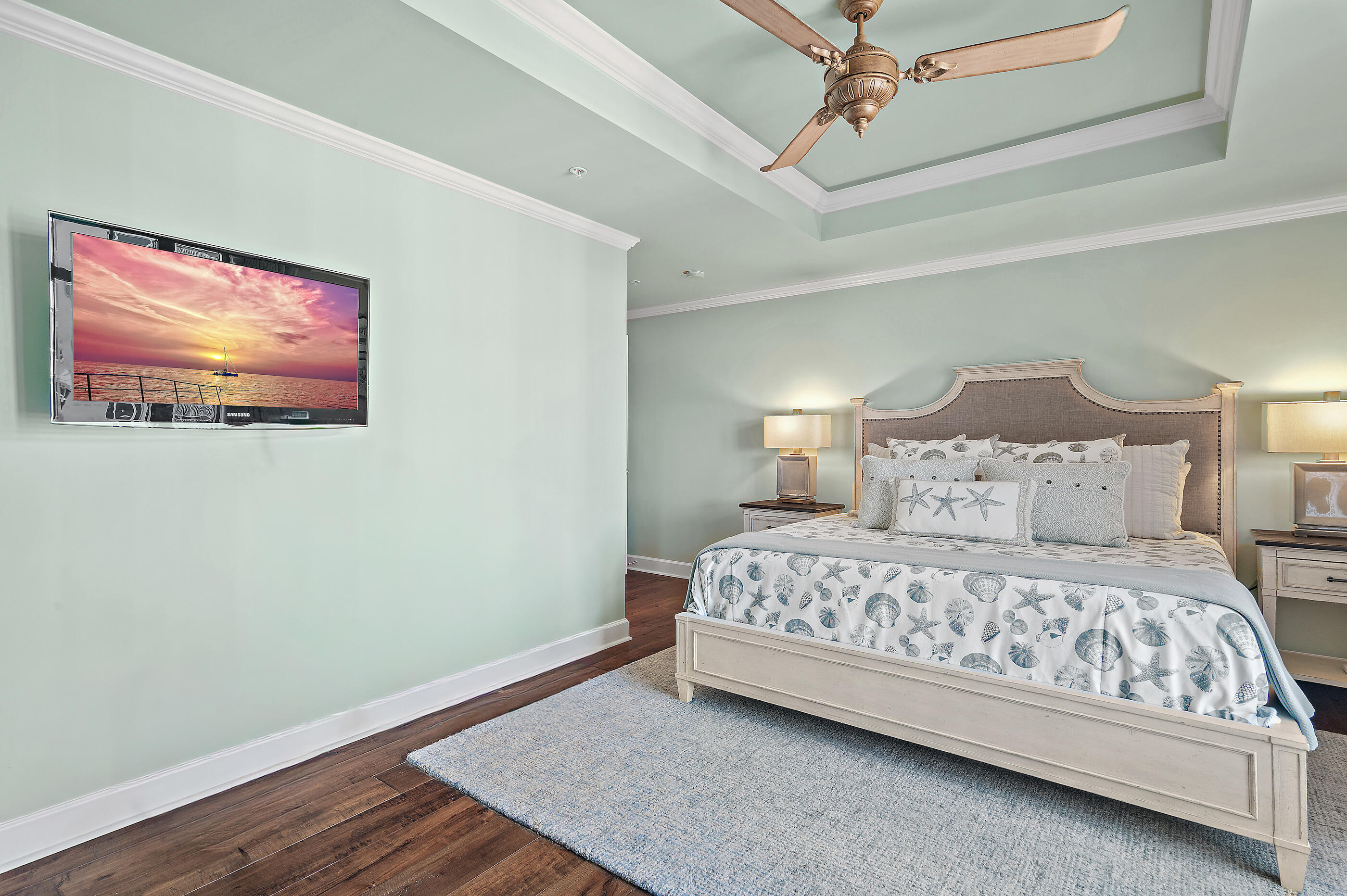 ONE WATER PLACE AT KELLY PLANTATION - Residential