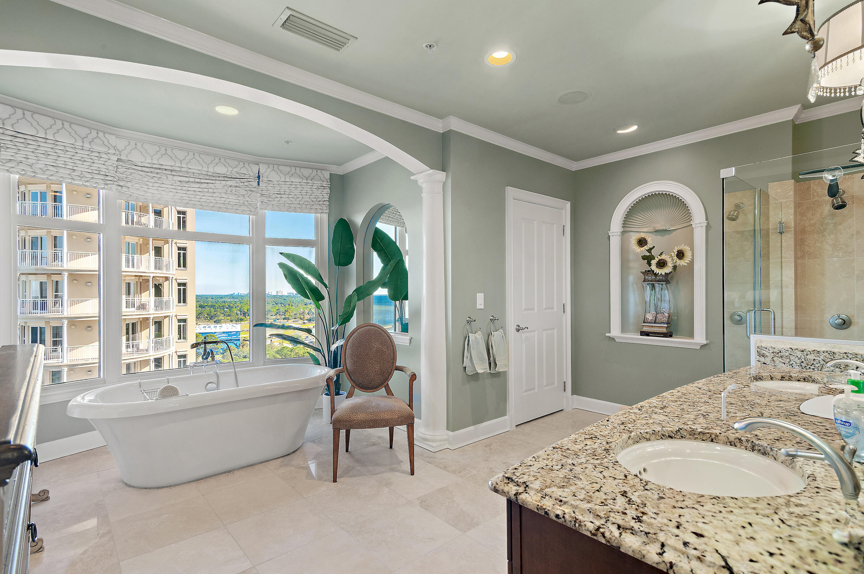 ONE WATER PLACE AT KELLY PLANTATION - Residential