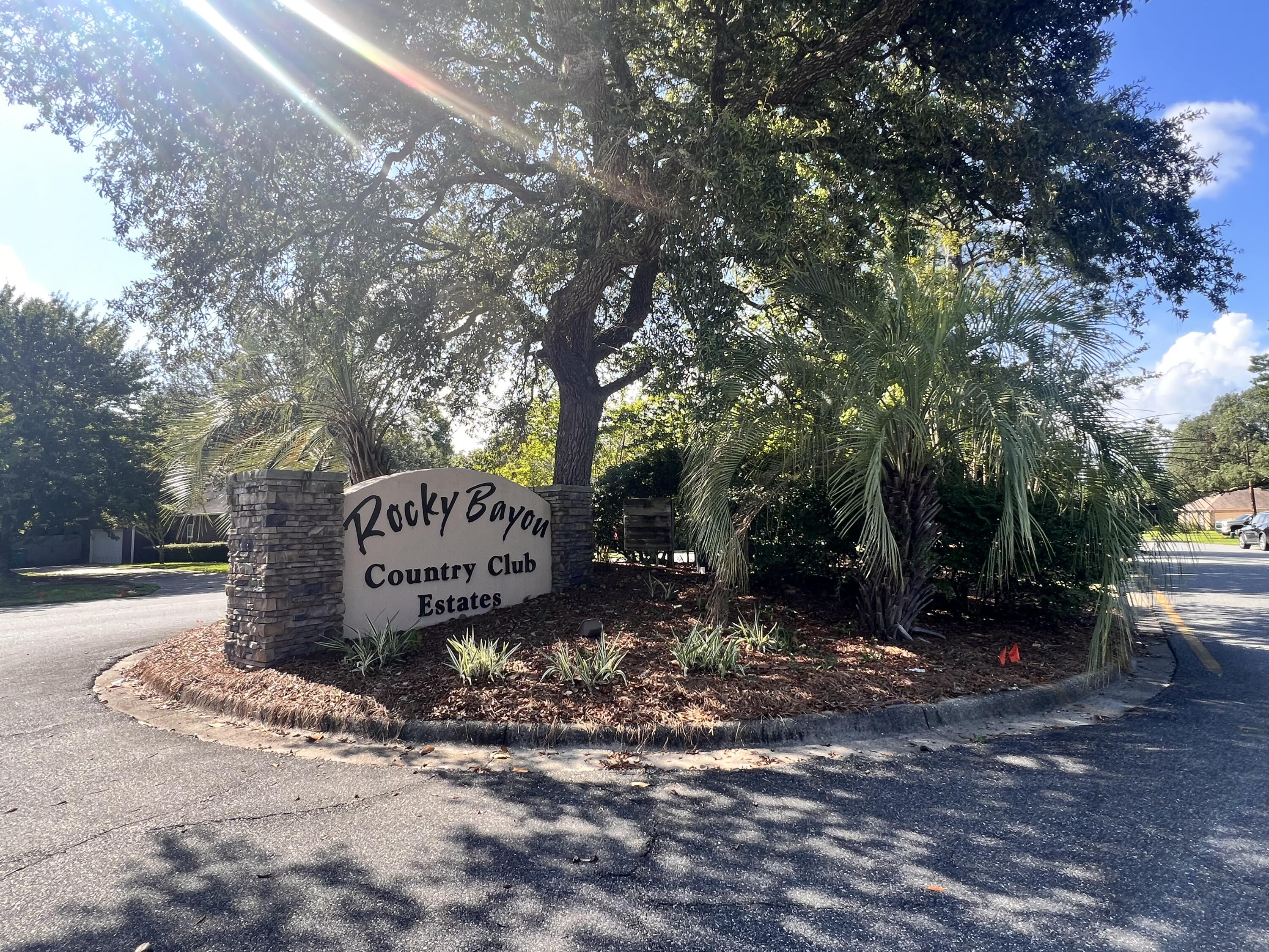 ROCKY BAYOU COUNTRY CLUB ESTATES 11 - Residential