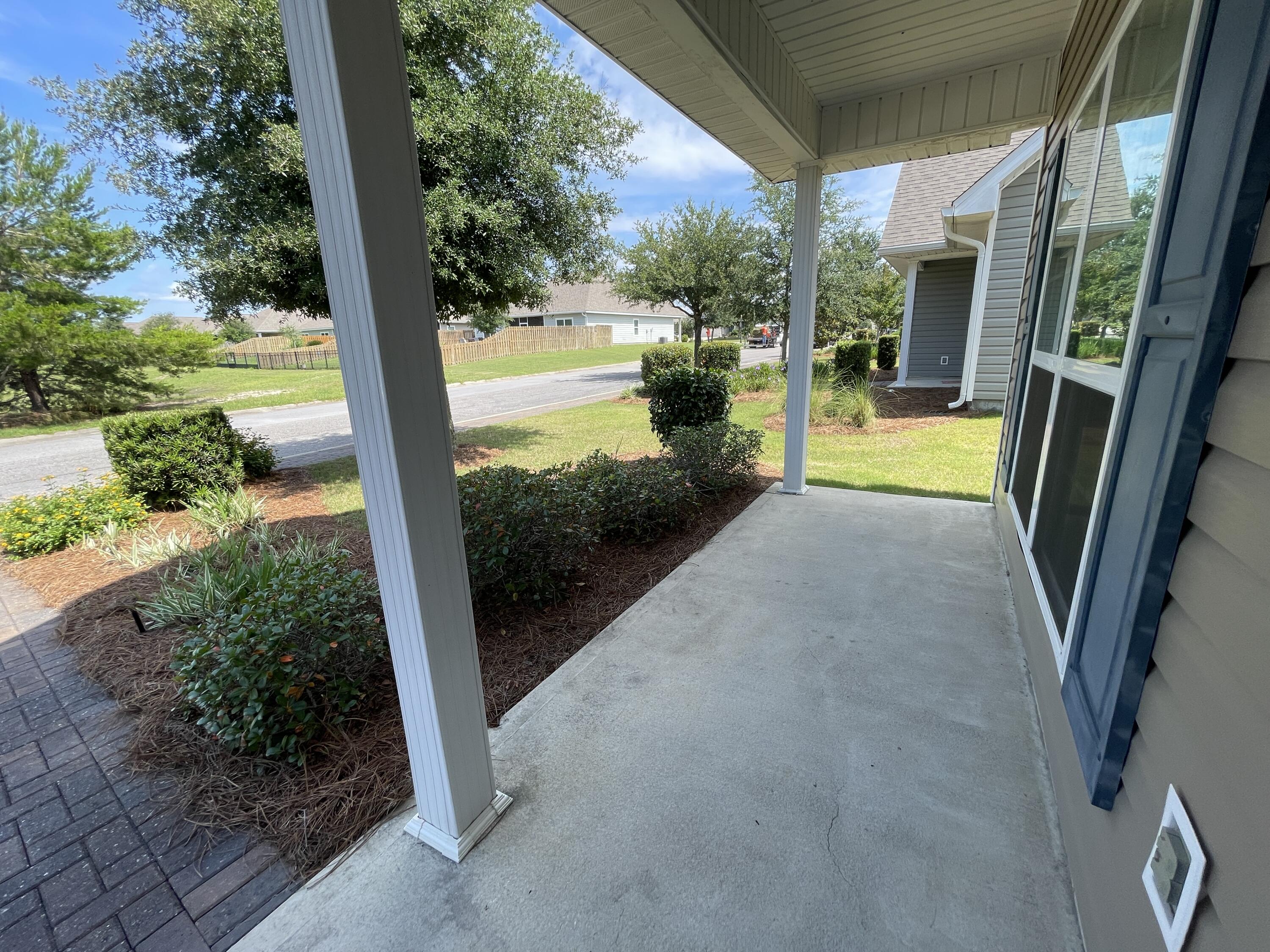 HAMMOCK BAY - Residential Lease