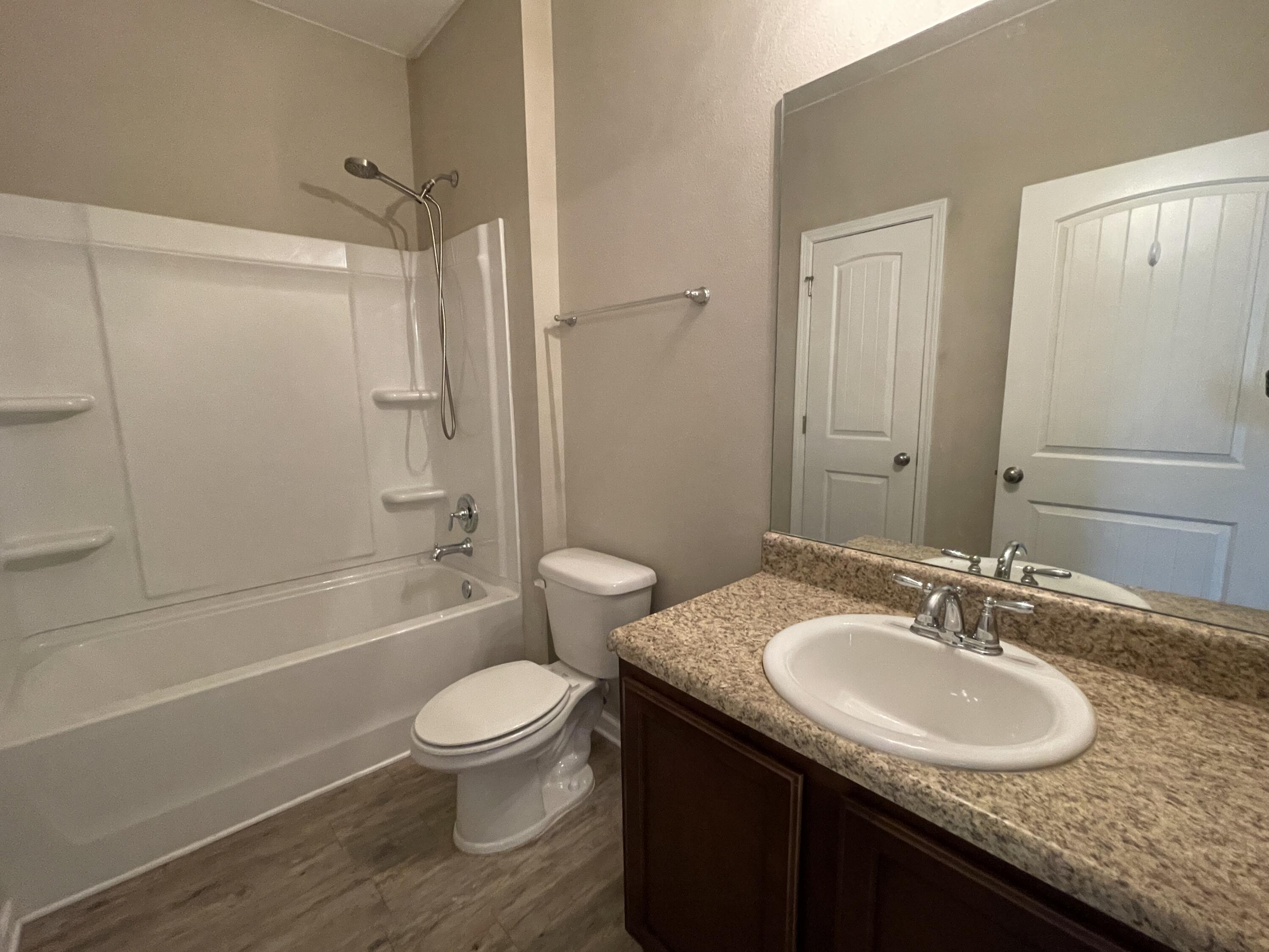 HAMMOCK BAY - Residential Lease