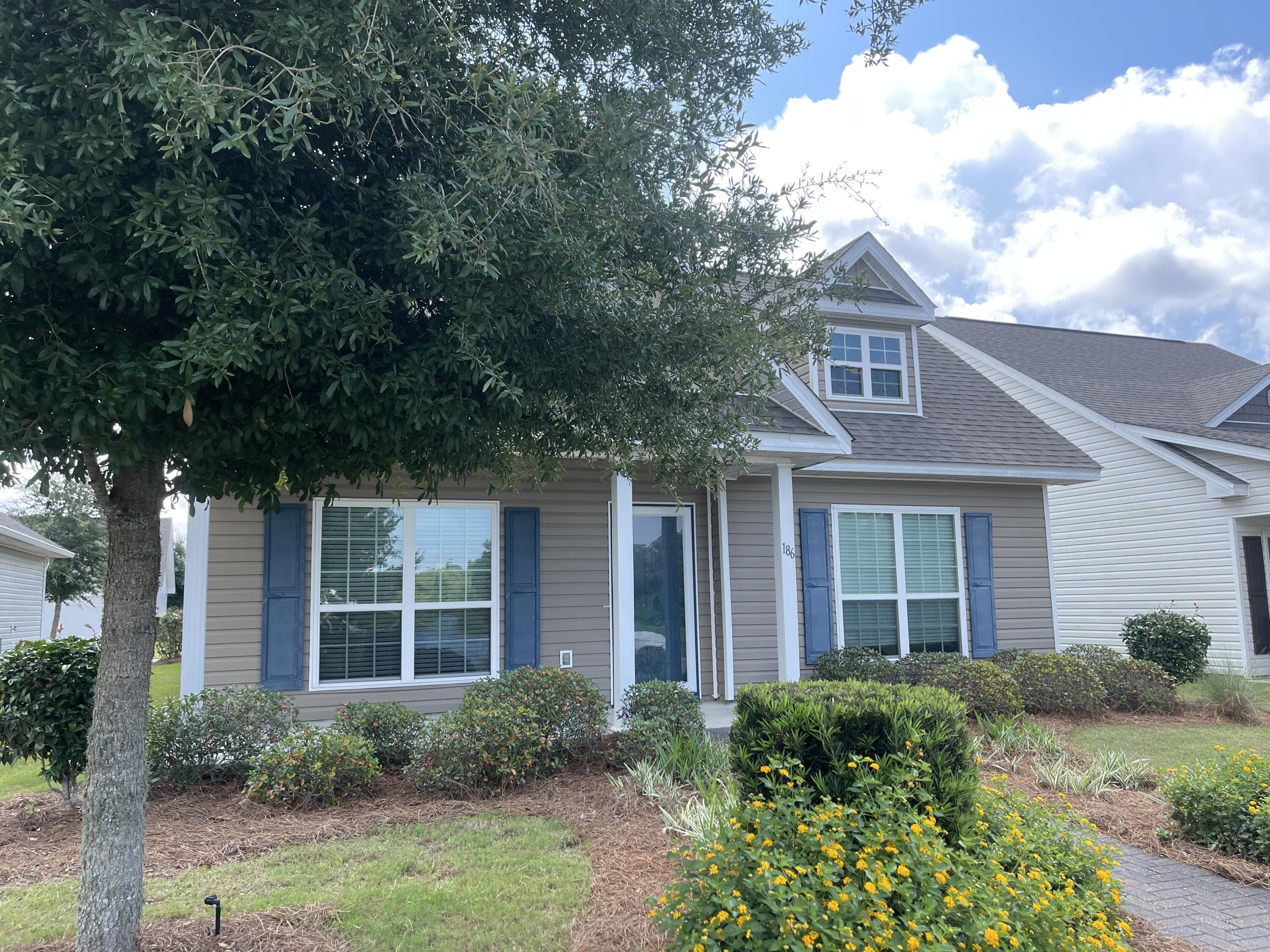 HAMMOCK BAY - Residential Lease