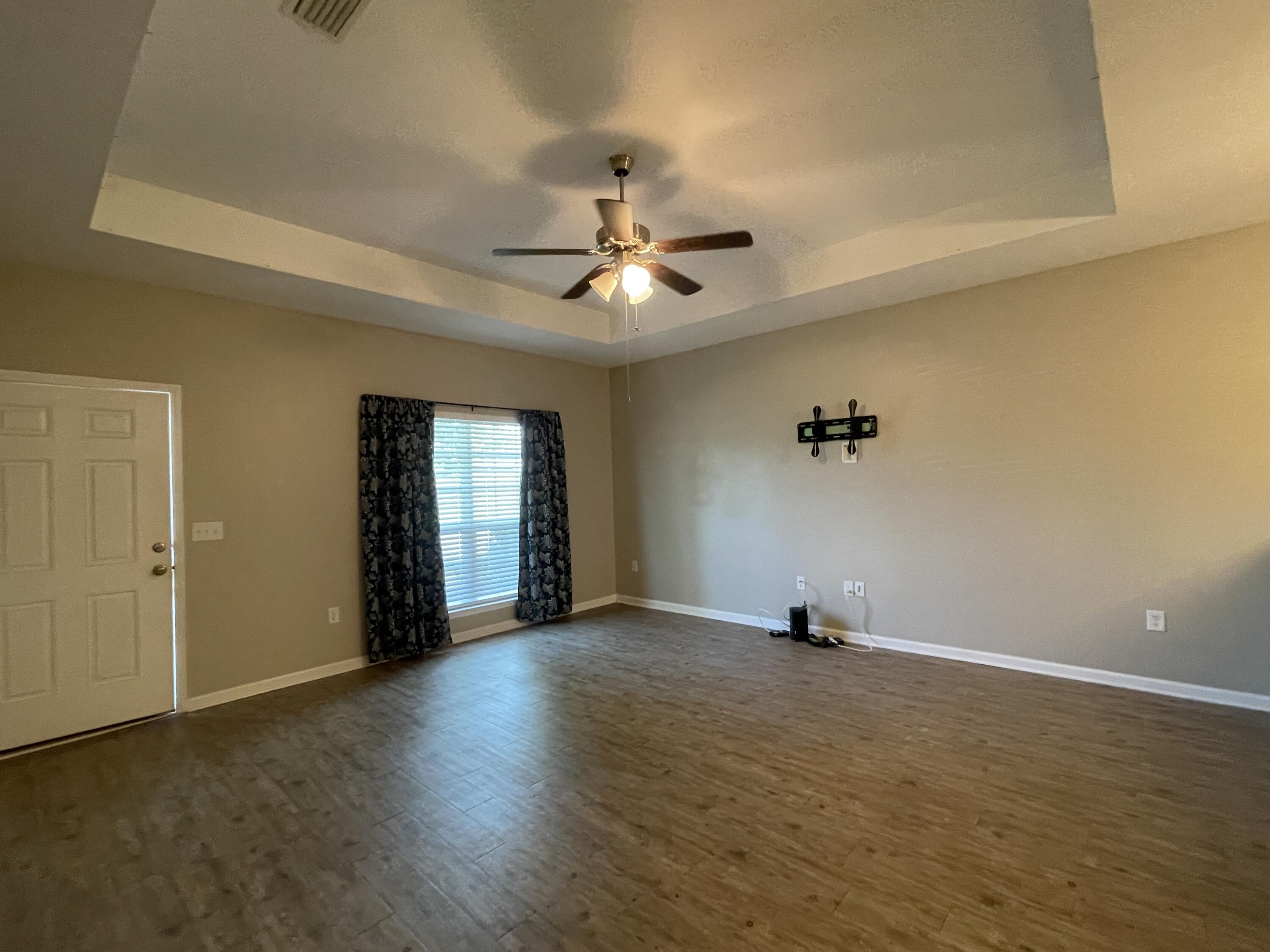 HAMMOCK BAY - Residential Lease