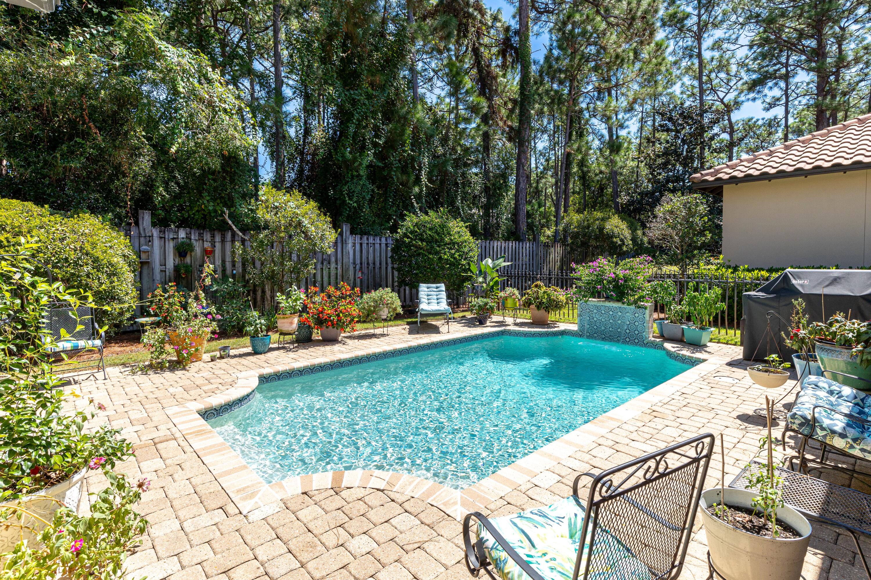 VINEYARD AT RAVEN OAKS - Residential