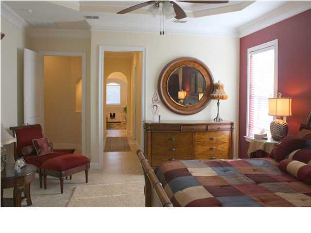 REGATTA BAY - Residential