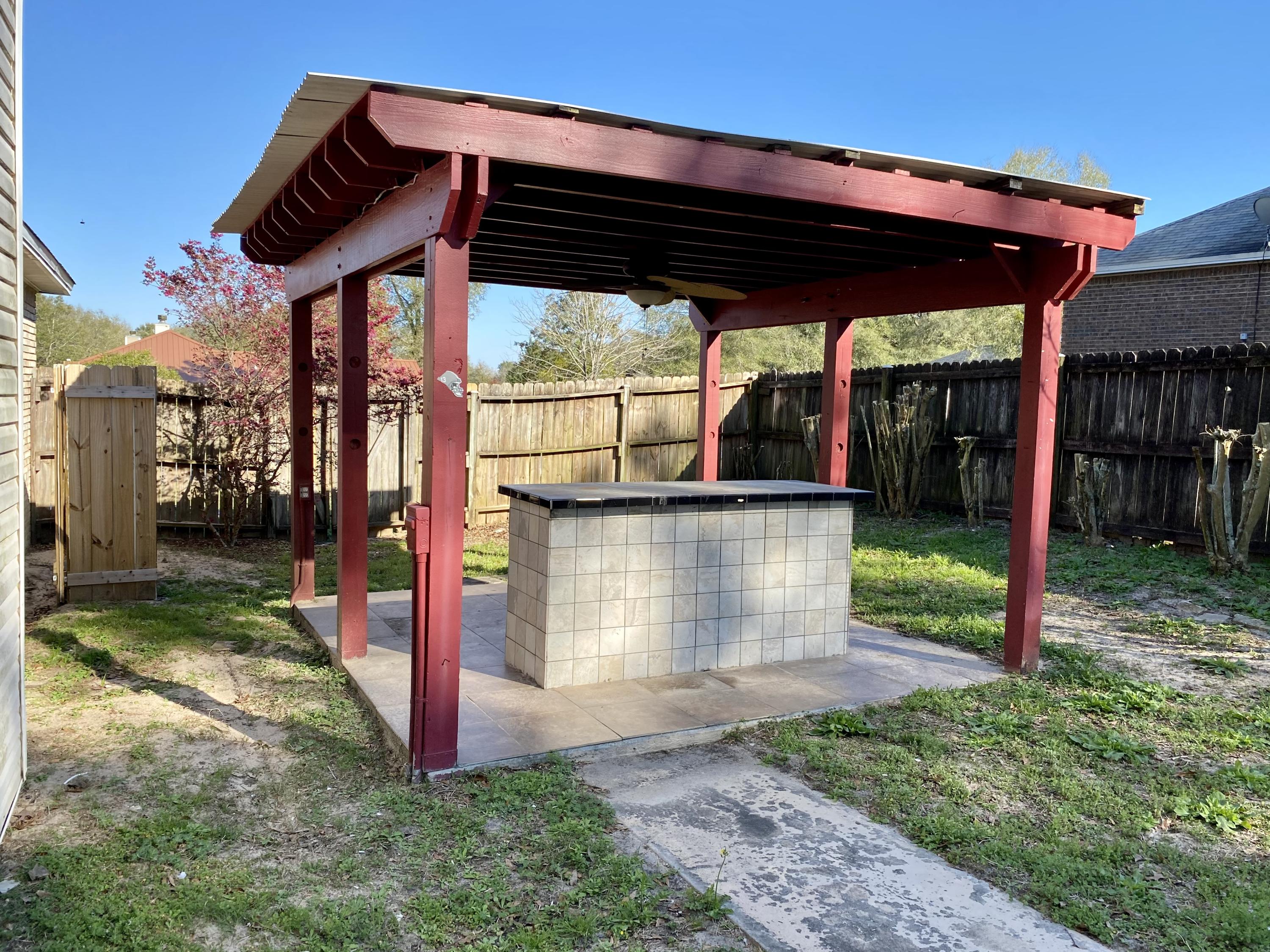 ROLLING HILLS ESTATES - Residential