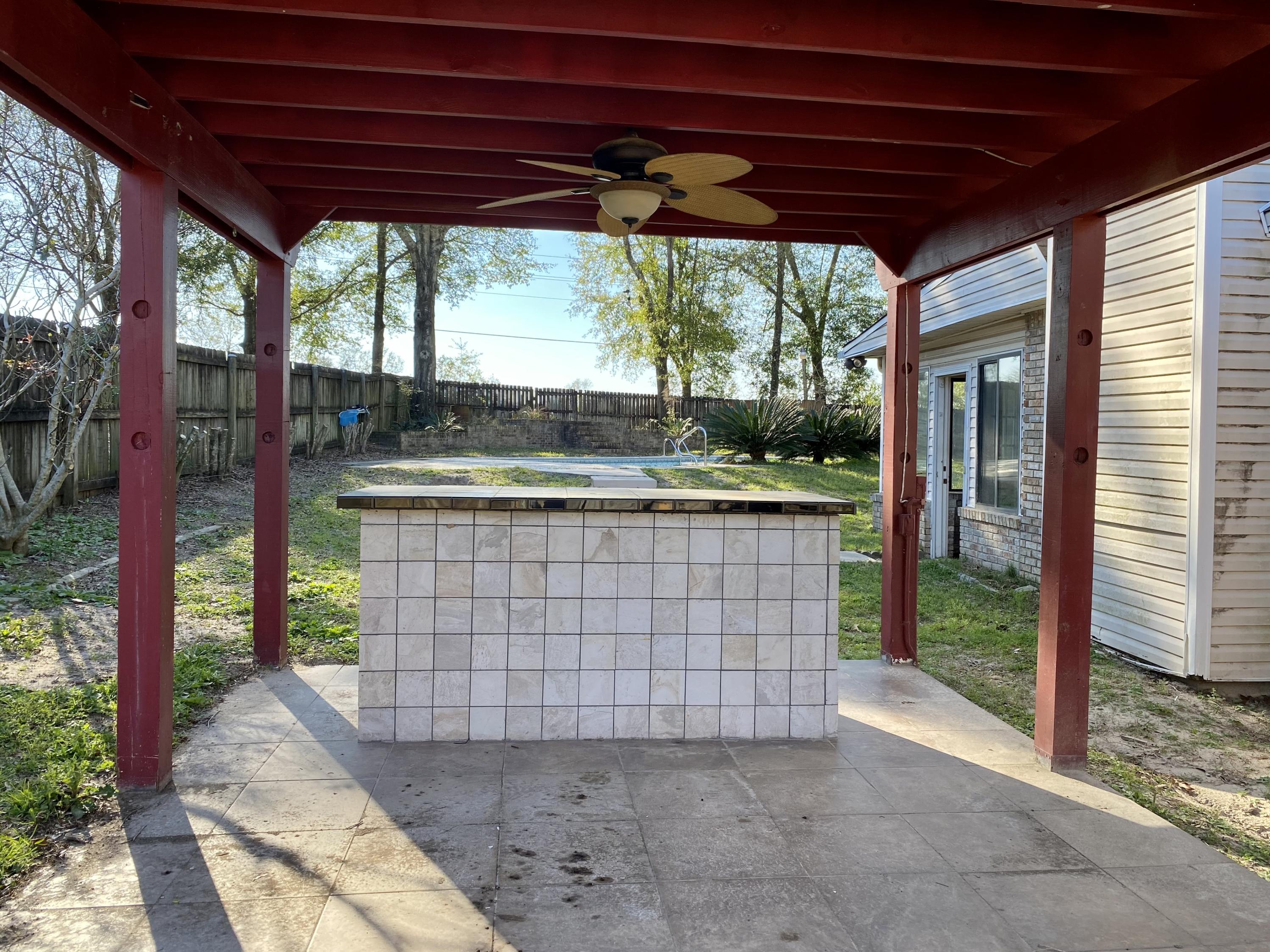 ROLLING HILLS ESTATES - Residential