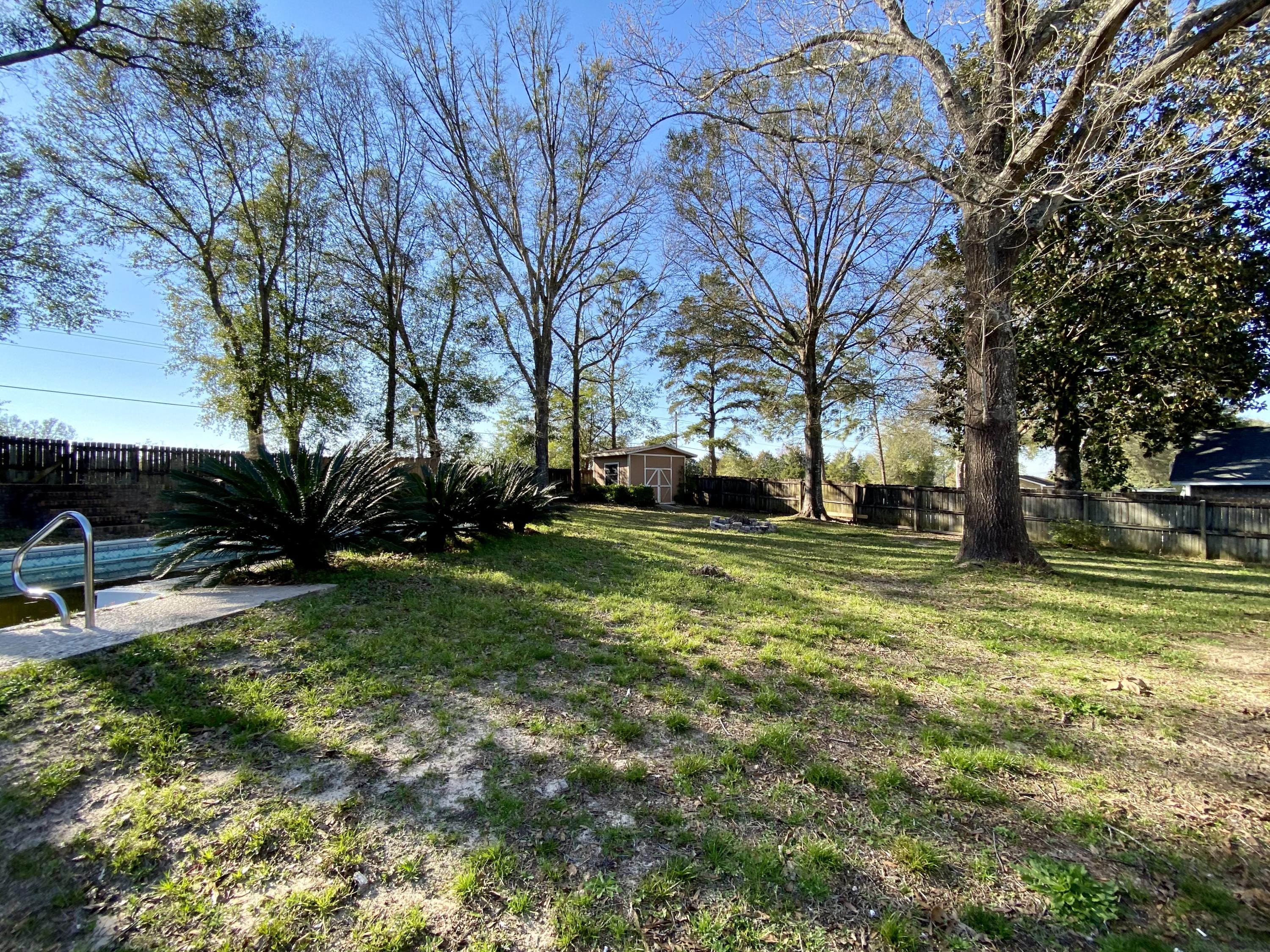 ROLLING HILLS ESTATES - Residential