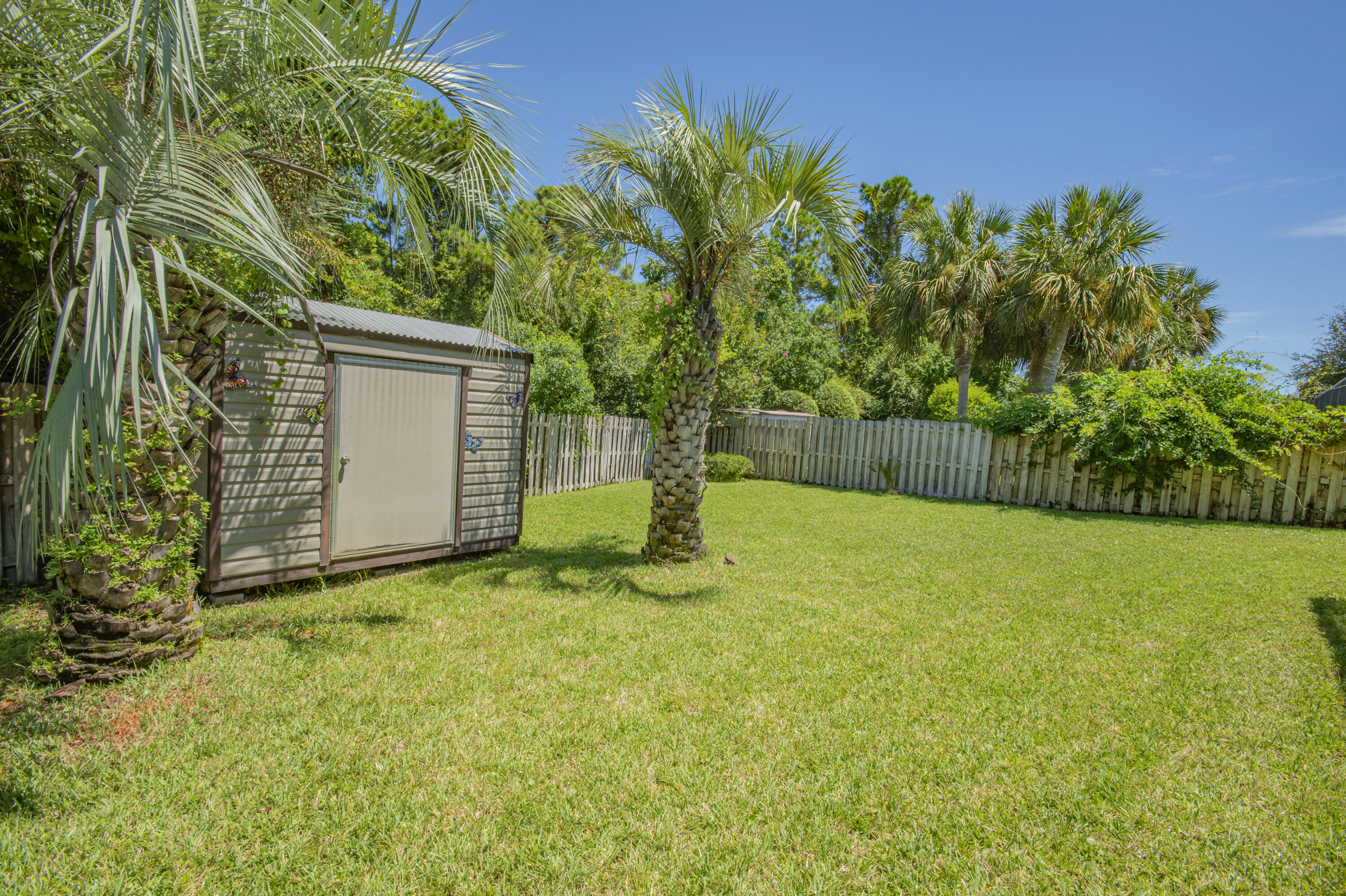 Summer Breeze - Residential