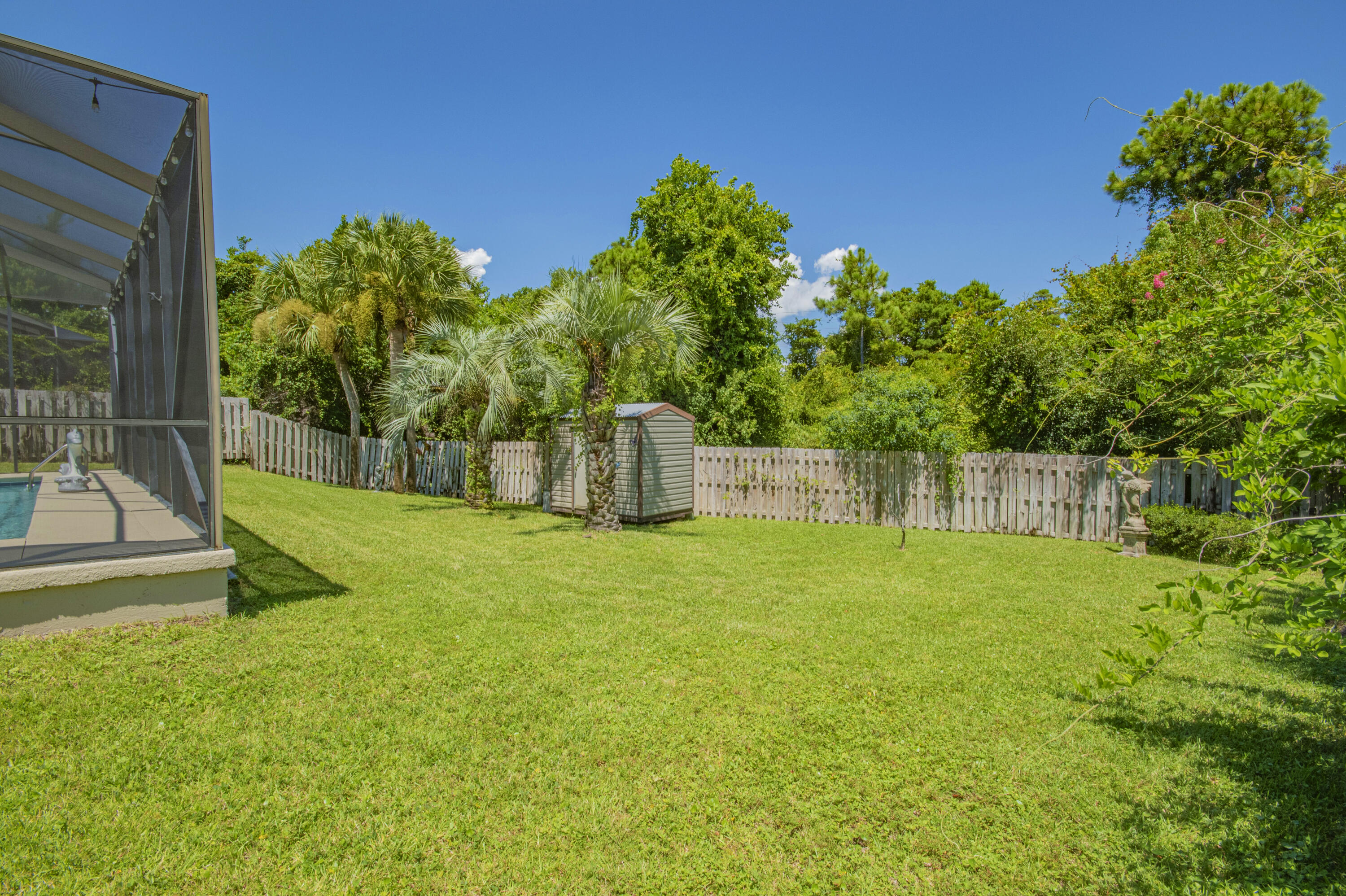 Summer Breeze - Residential