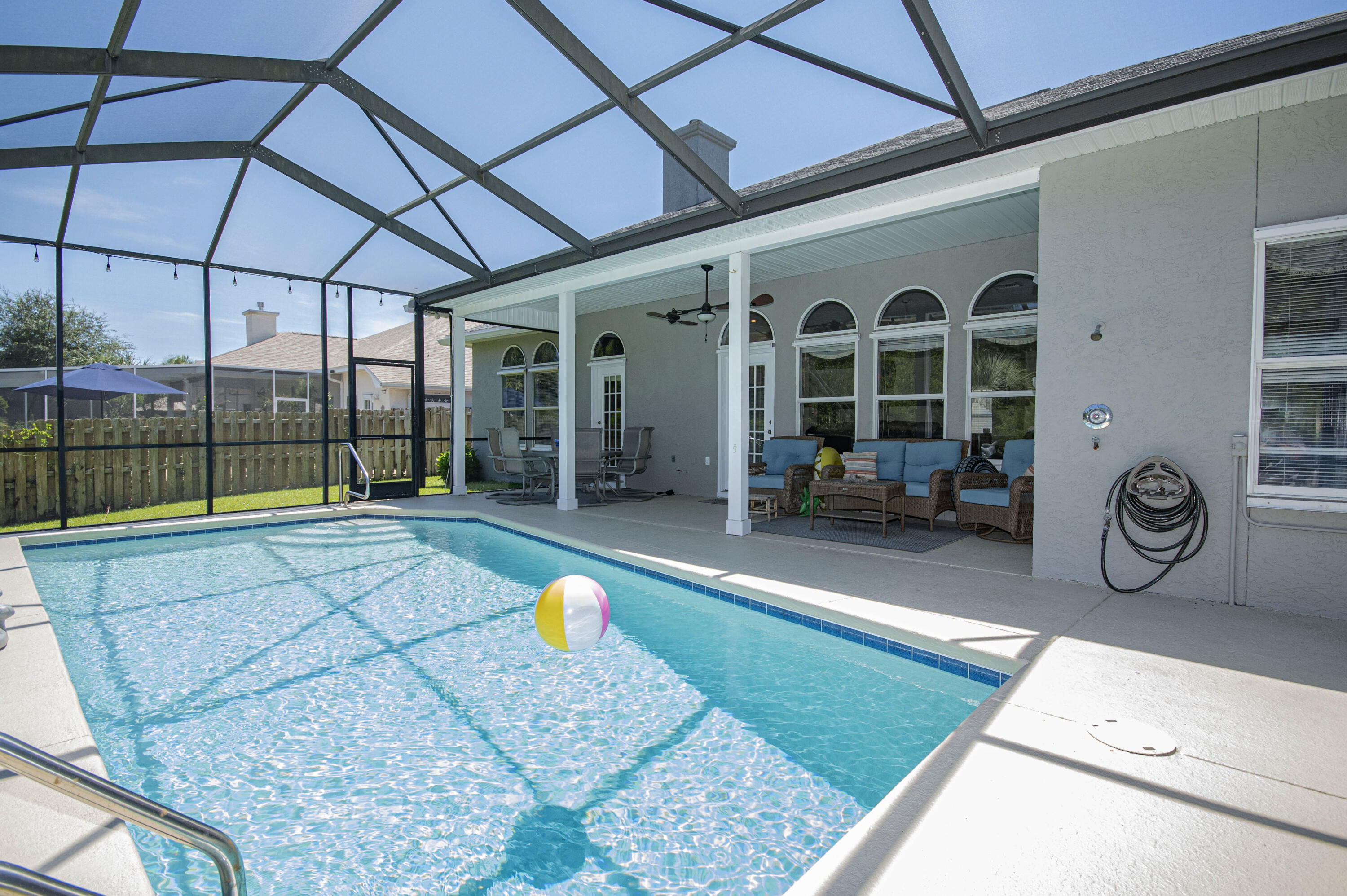 Summer Breeze - Residential