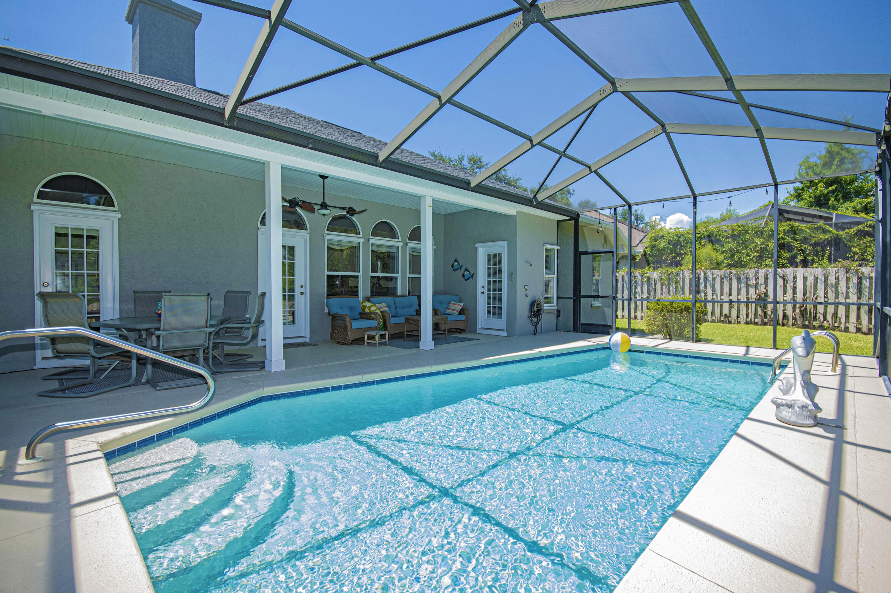 Summer Breeze - Residential