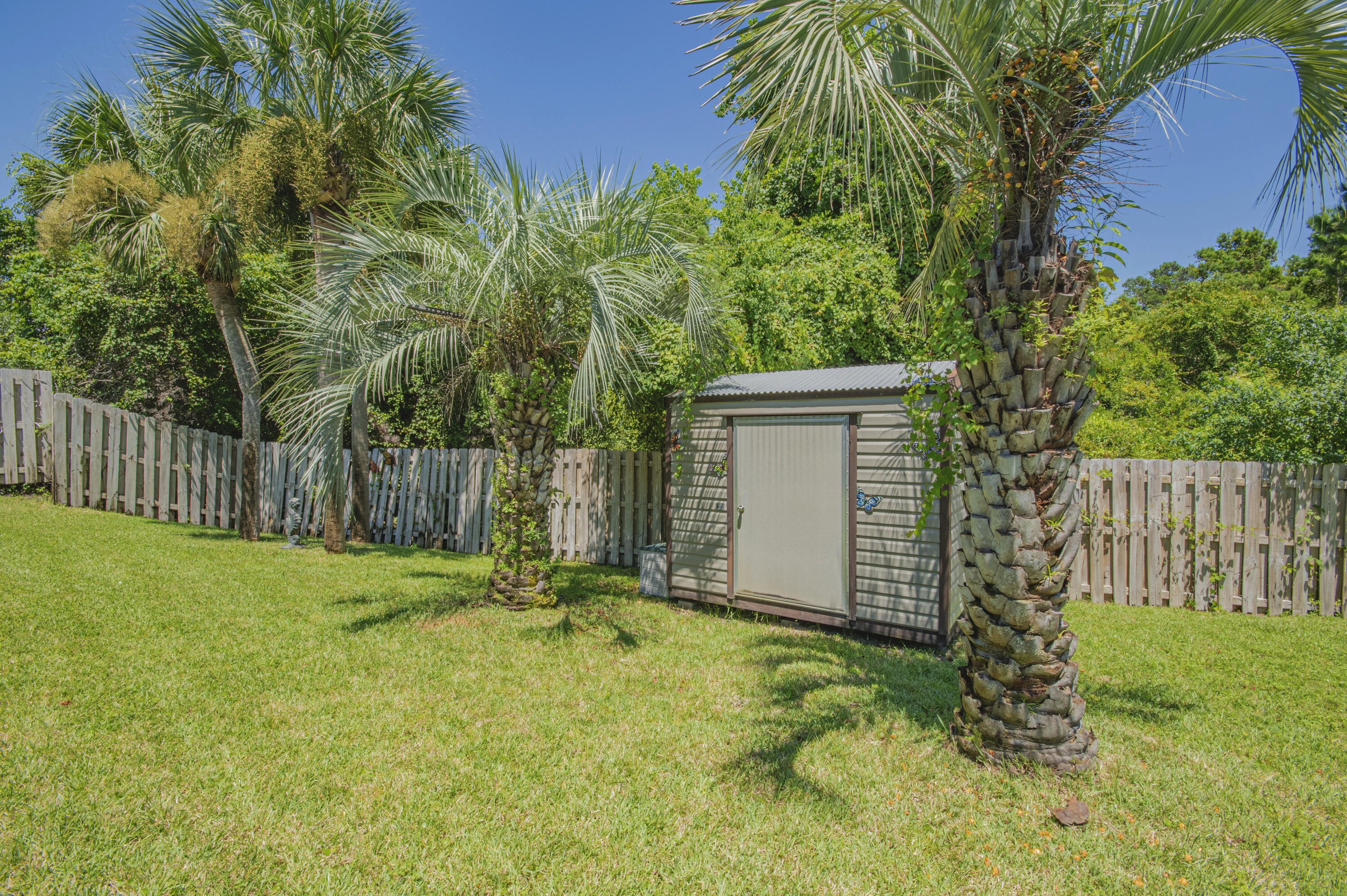 Summer Breeze - Residential