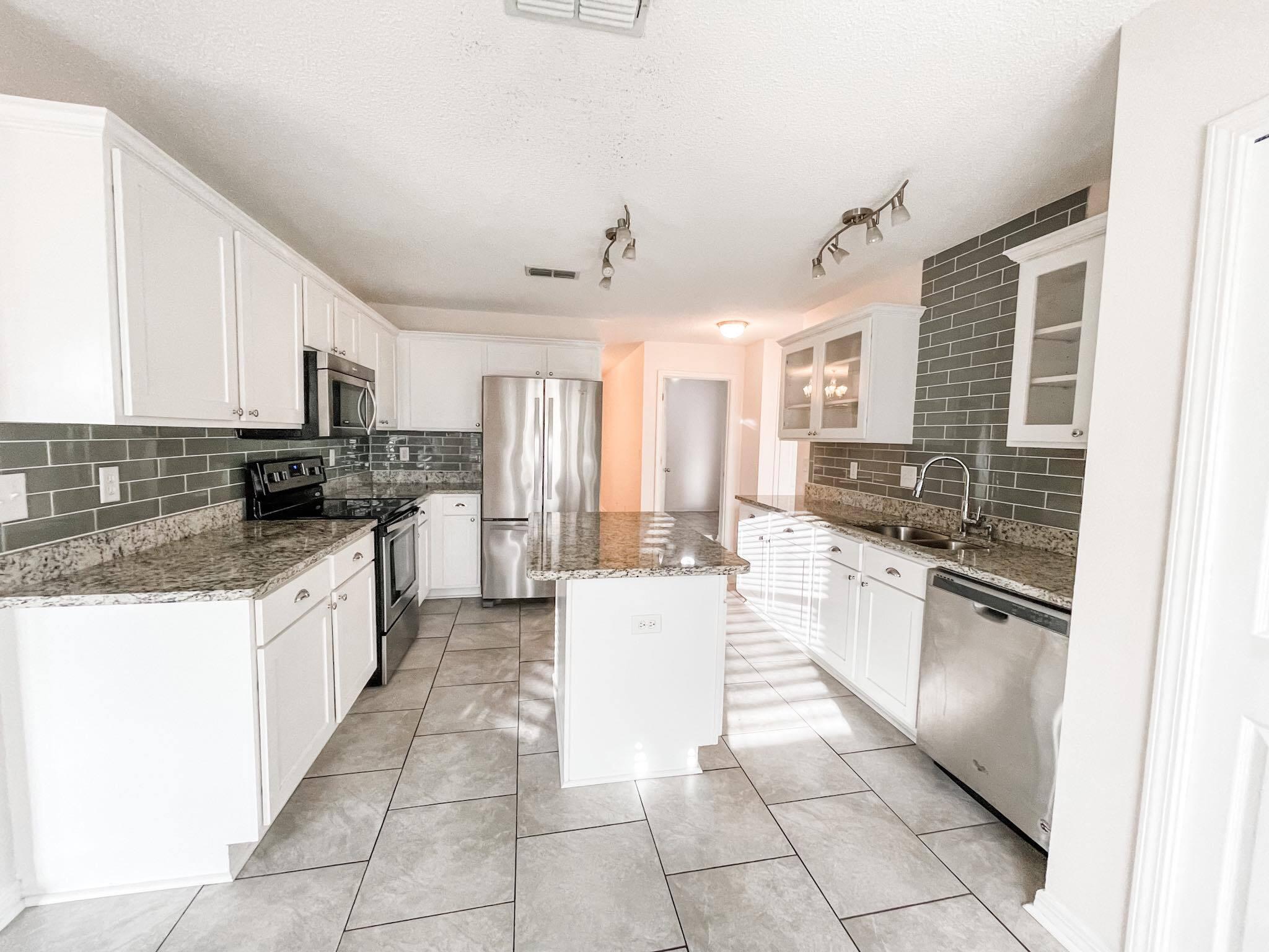 COUNTRYVIEW ESTATES 4TH ADDN PH 5 - Residential Lease