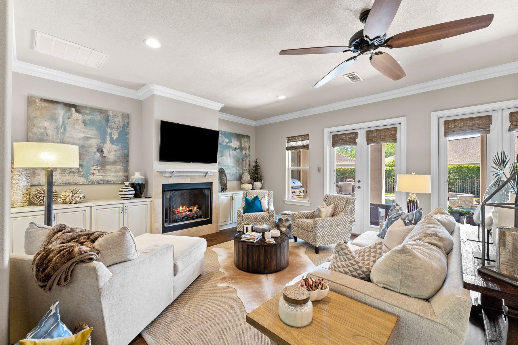 BAYTOWNE AVE EAST - Residential