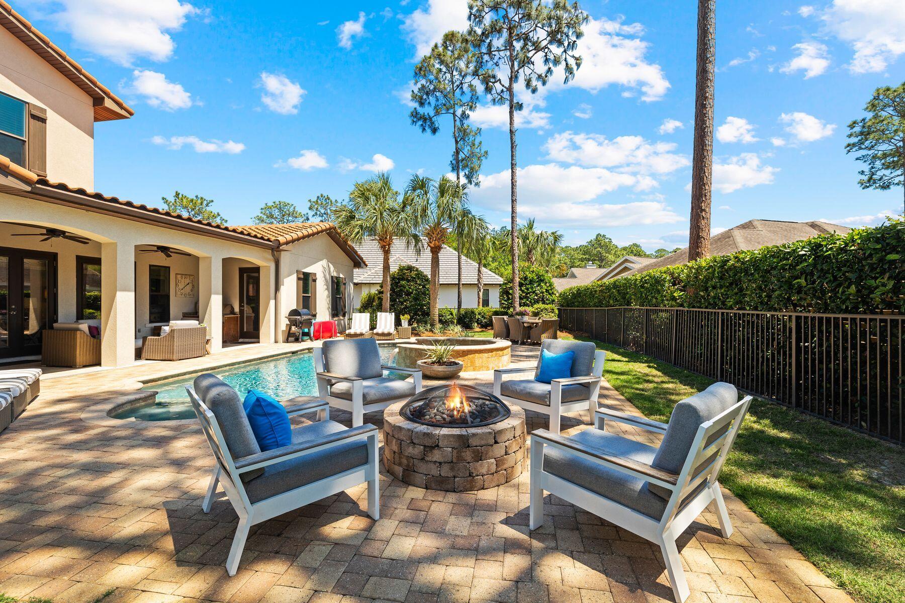 BAYTOWNE AVE EAST - Residential