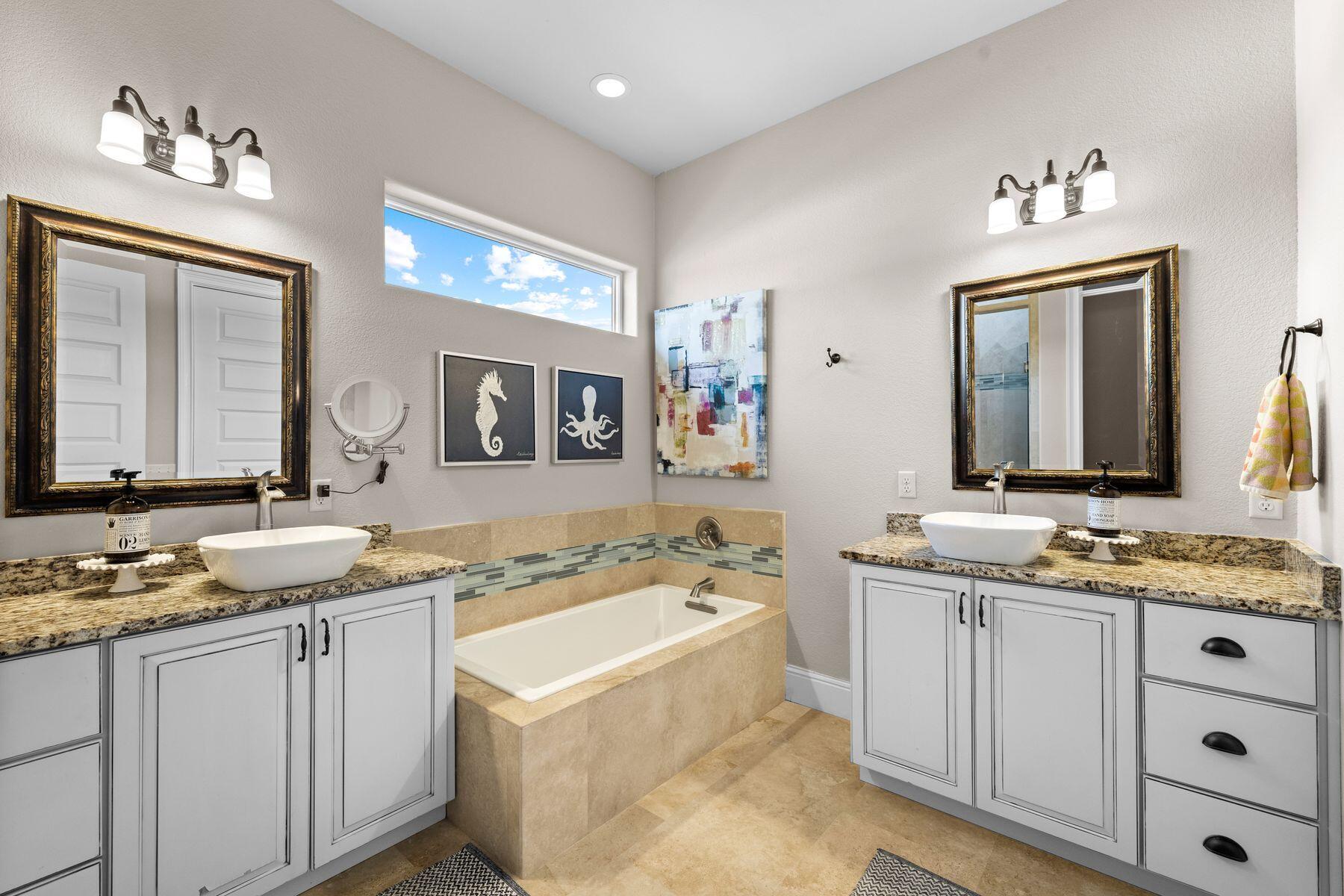 BAYTOWNE AVE EAST - Residential