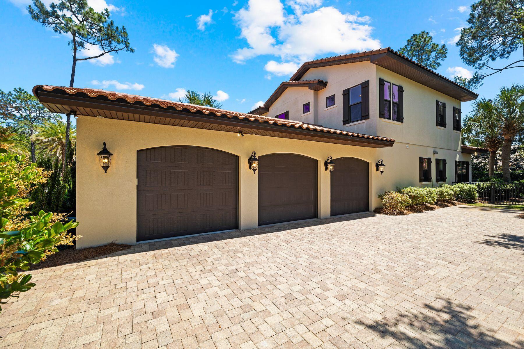 BAYTOWNE AVE EAST - Residential