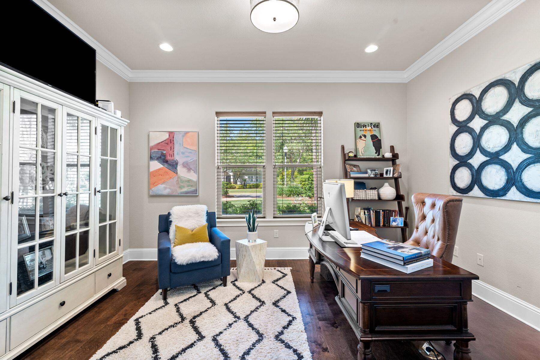 BAYTOWNE AVE EAST - Residential