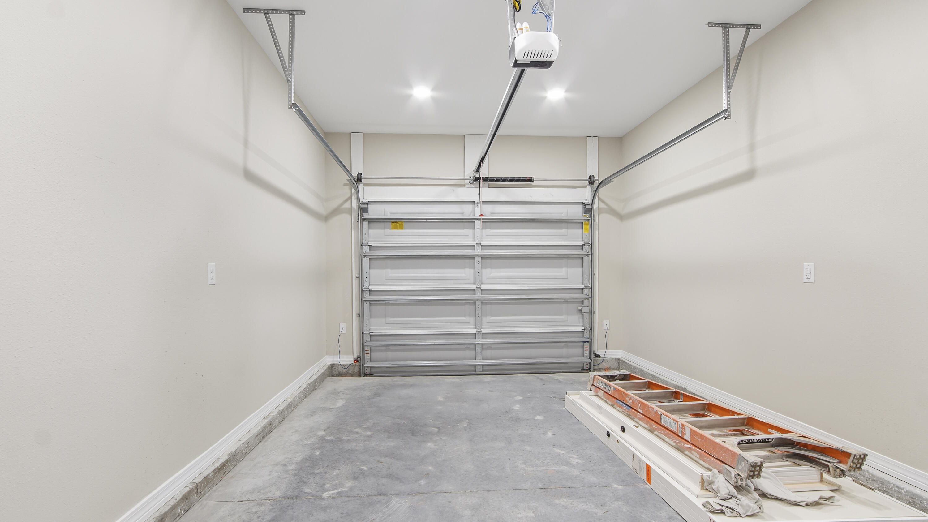 OAKWOOD HILLS UNIT 3 - Residential