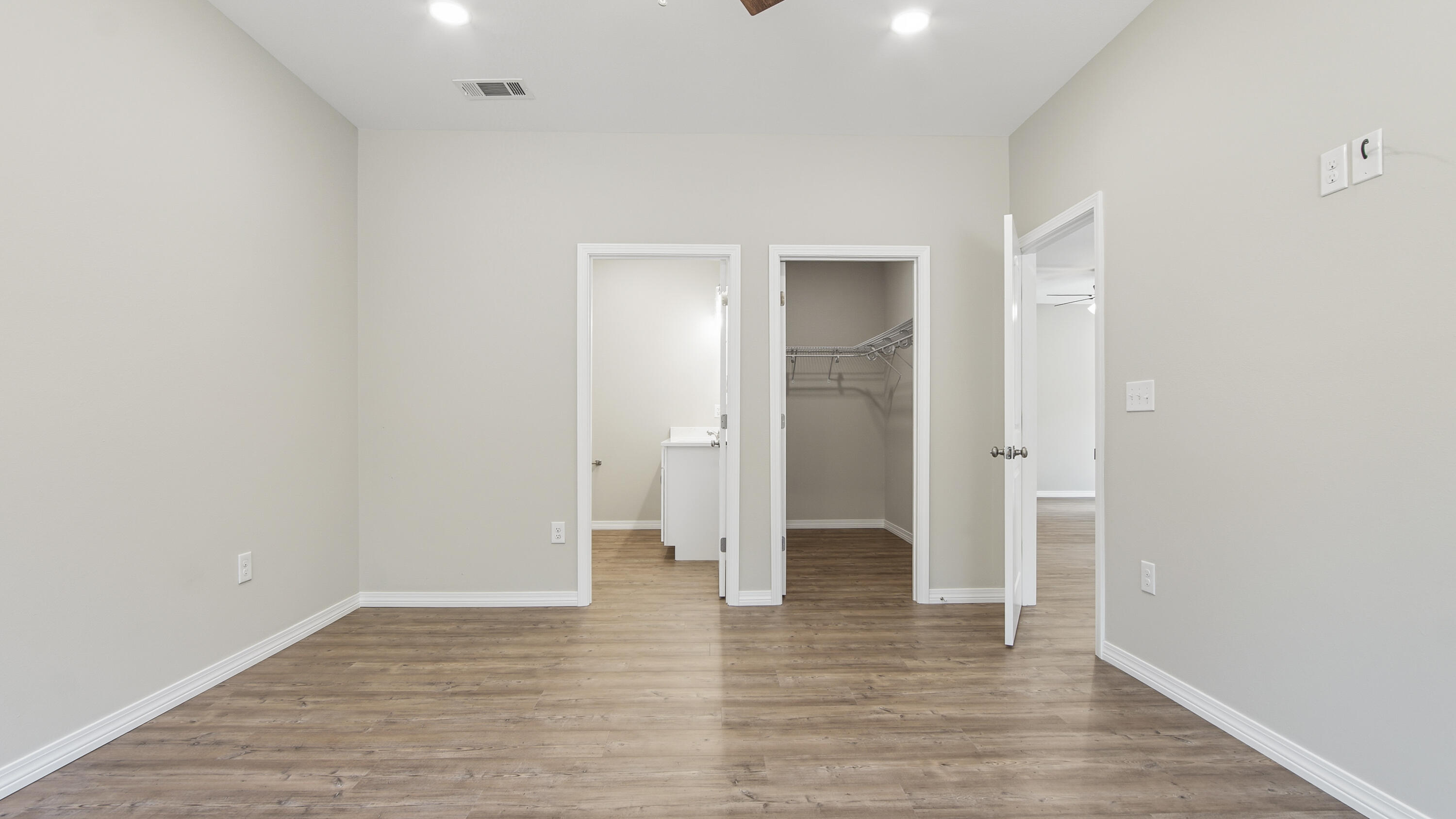 OAKWOOD HILLS UNIT 3 - Residential
