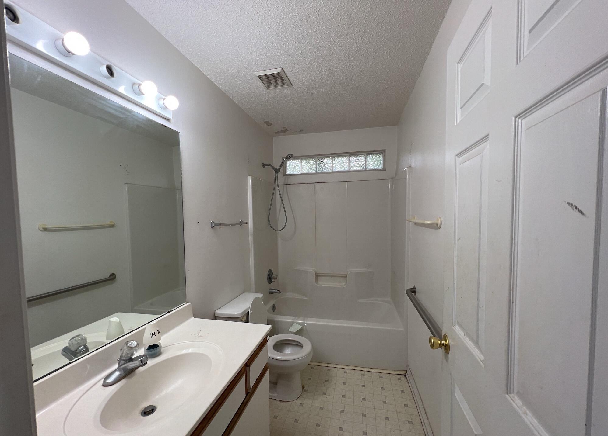 MICHAEL GLENN ESTATES - Residential