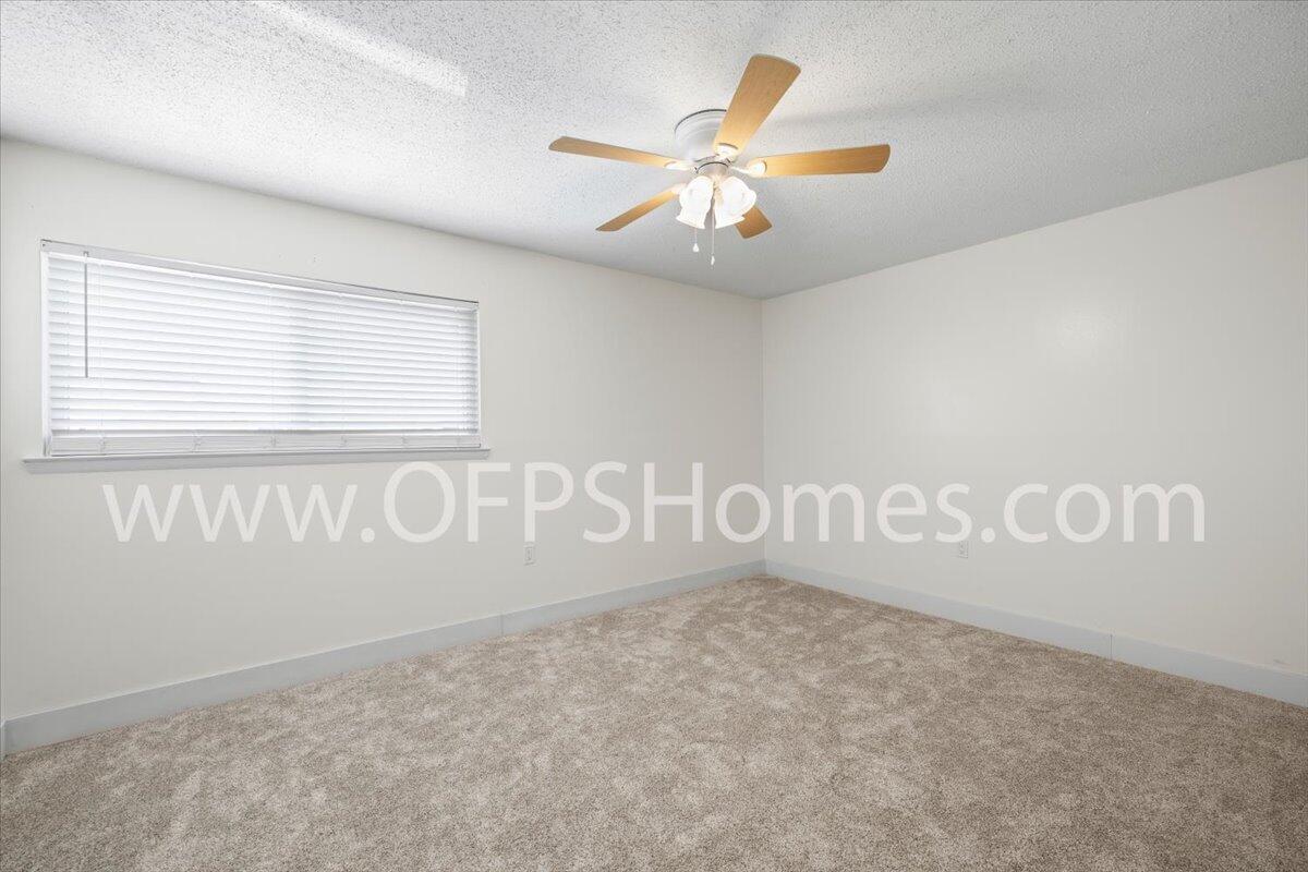 SUMMERHOUSE T/H - Residential Lease