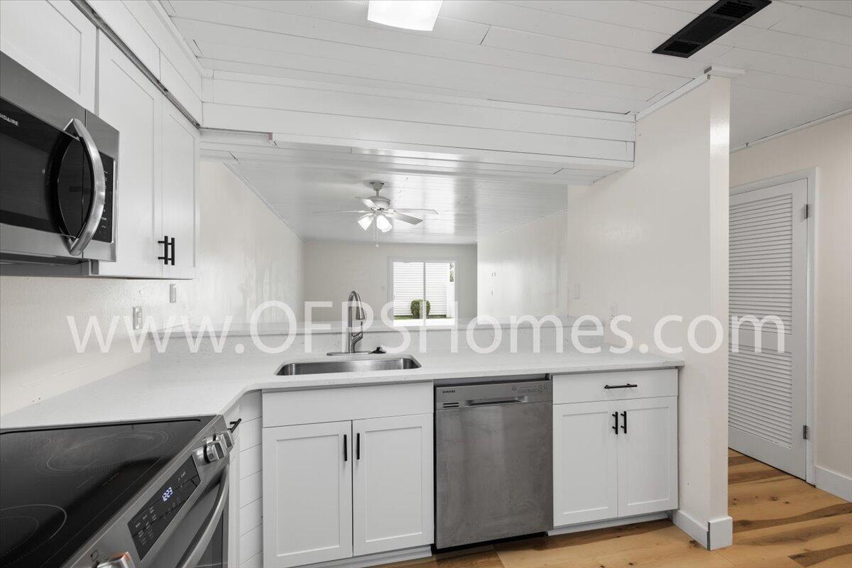 SUMMERHOUSE T/H - Residential Lease