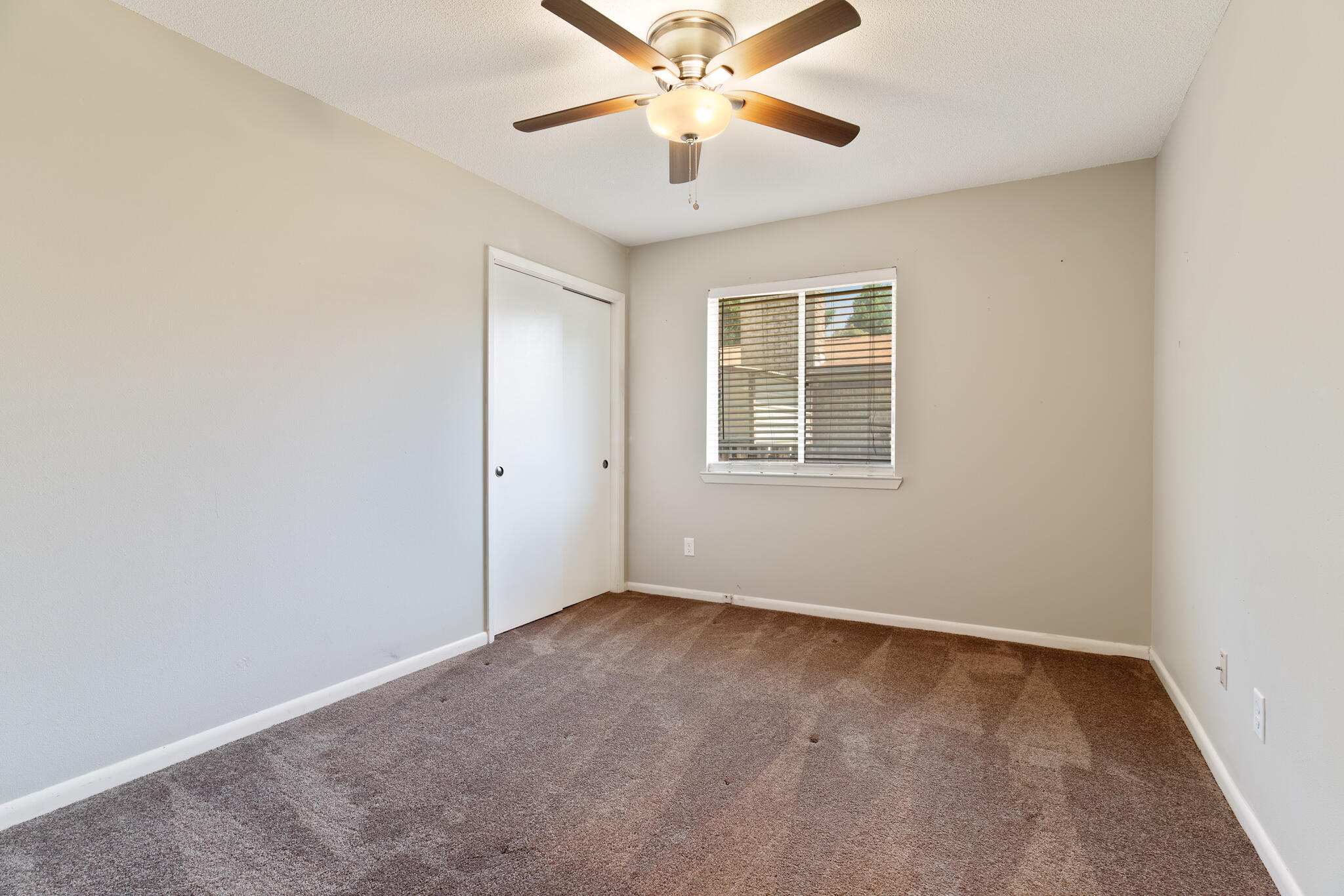 COUNTRY CLUB ESTATES 1ST ADDN - Residential