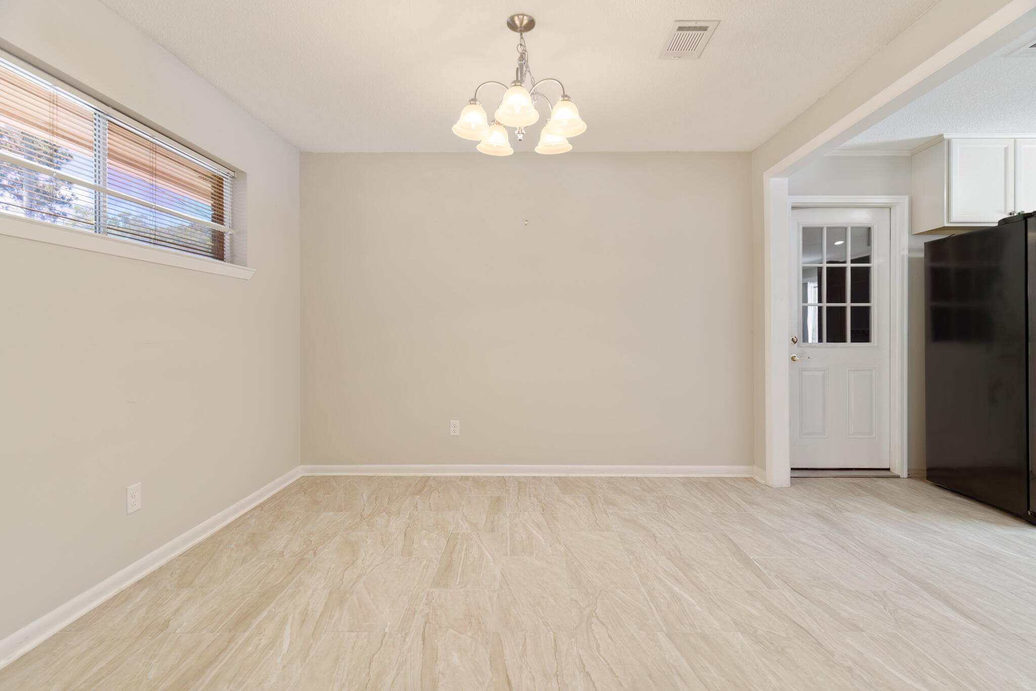 COUNTRY CLUB ESTATES 1ST ADDN - Residential
