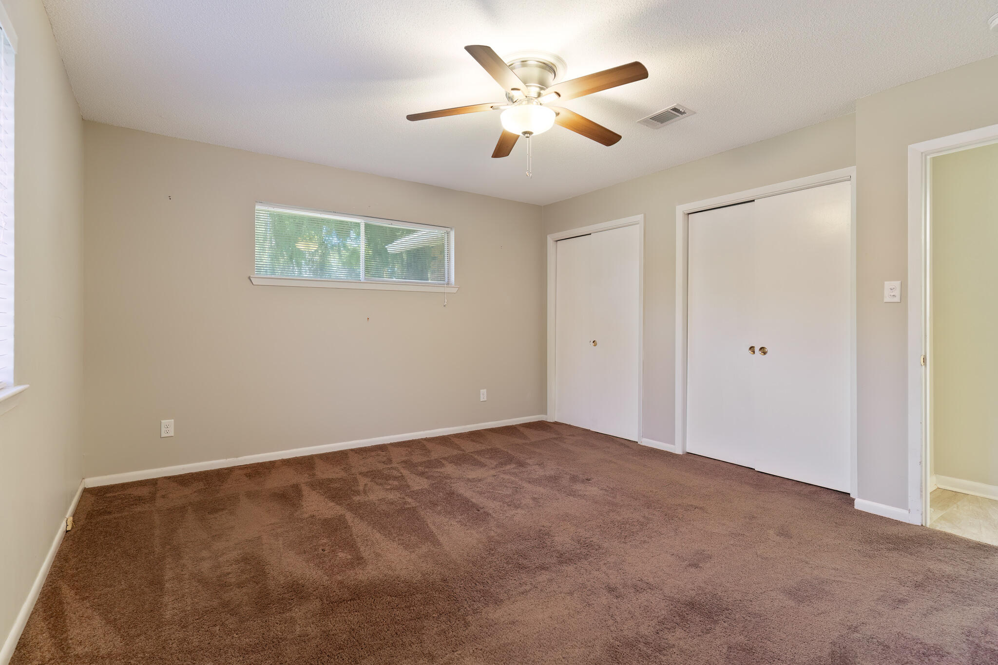 COUNTRY CLUB ESTATES 1ST ADDN - Residential