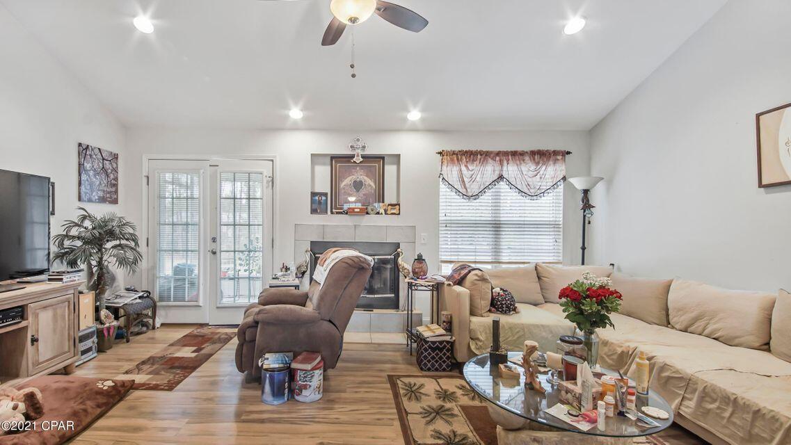 OAKCREST - Residential