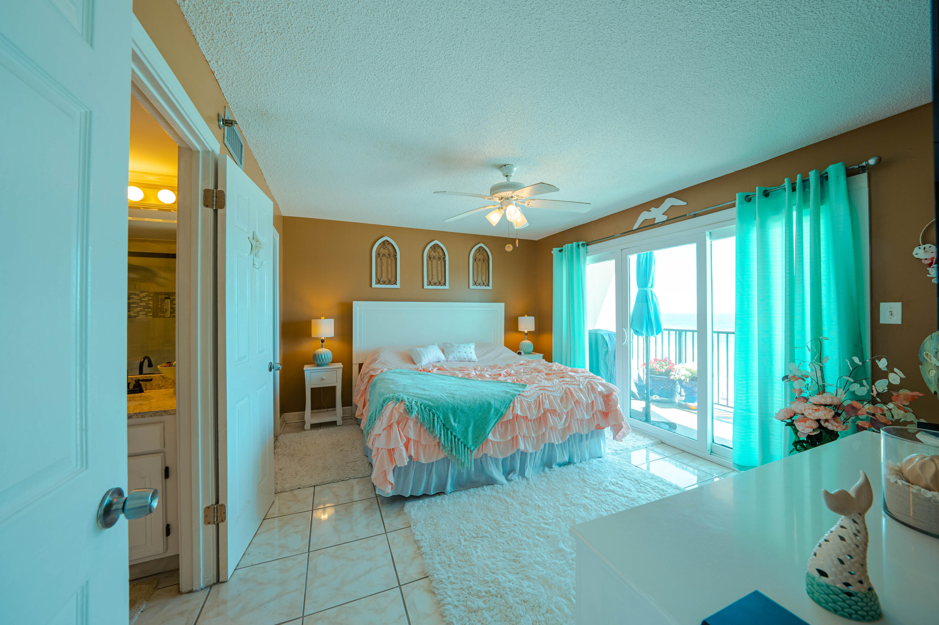 The commodore - Residential