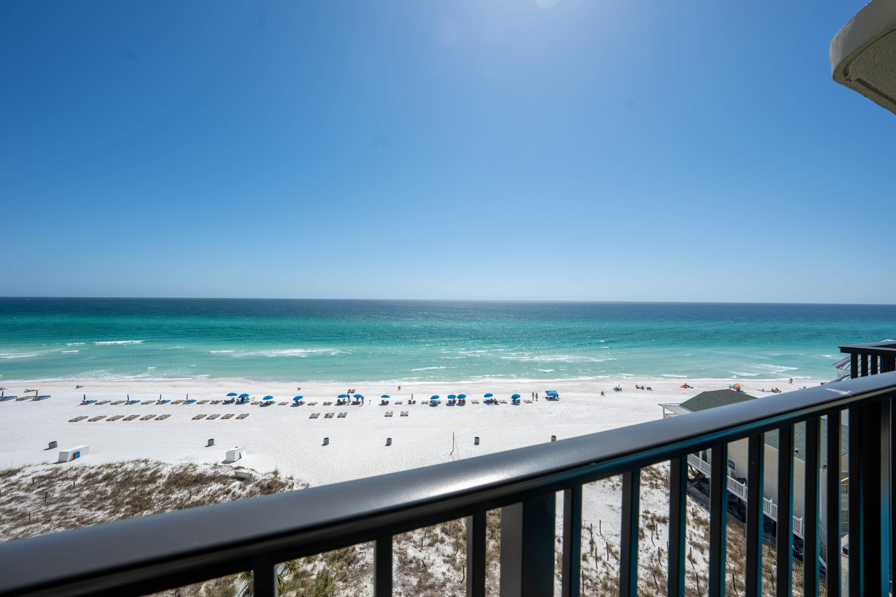 The commodore - Residential