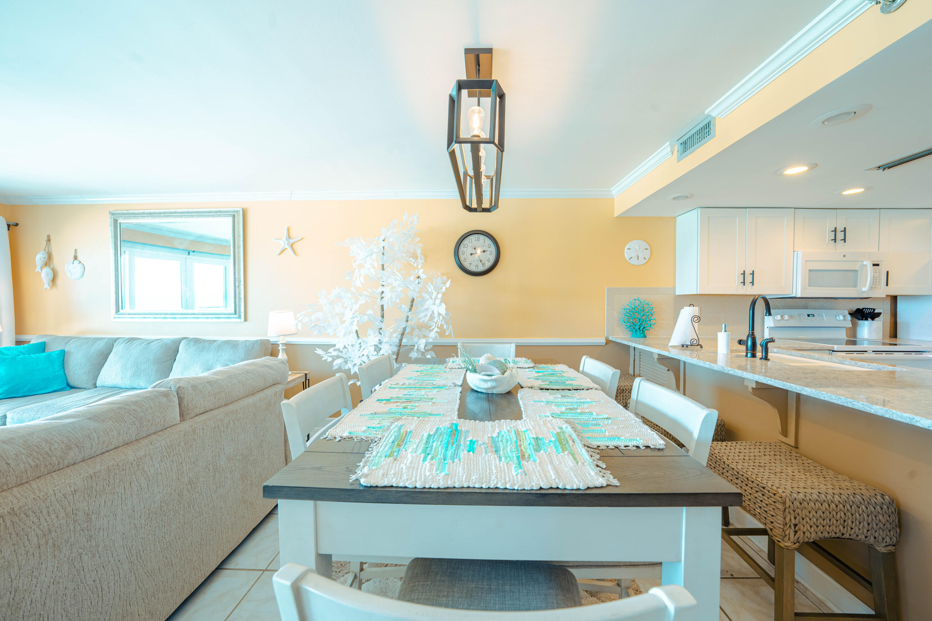 The commodore - Residential
