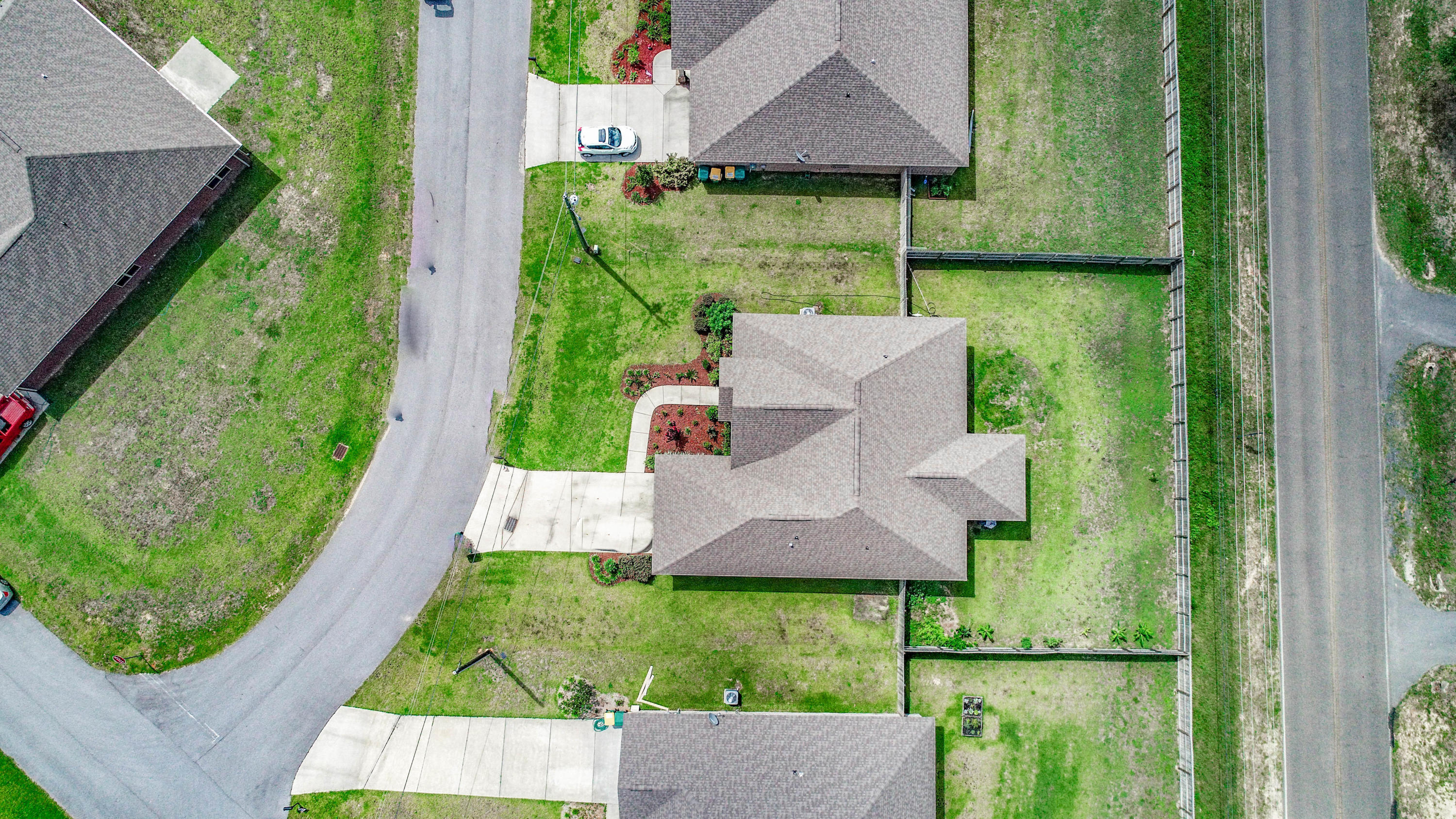 AUTUMN WOODS - Residential