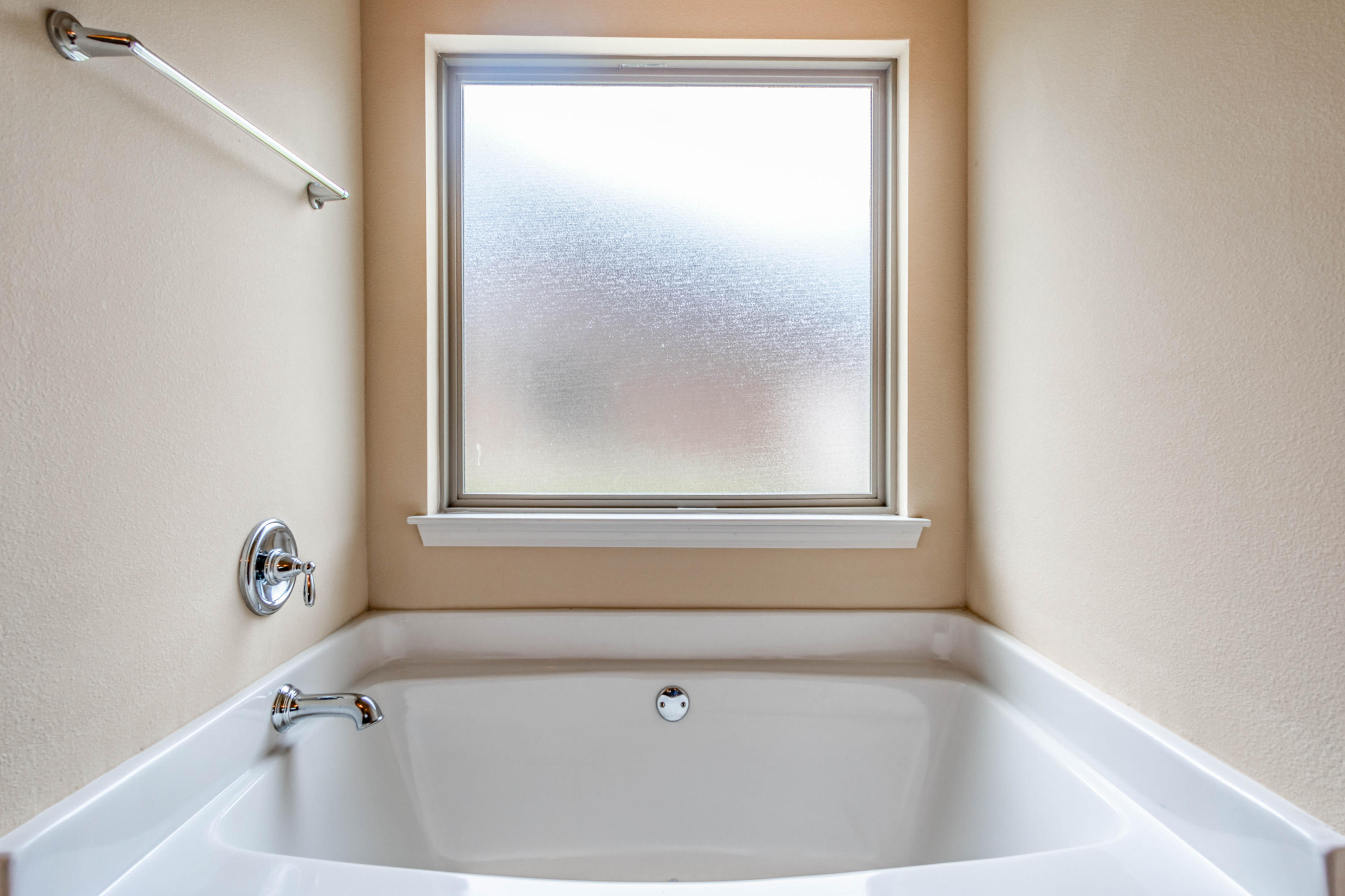 AUTUMN WOODS - Residential