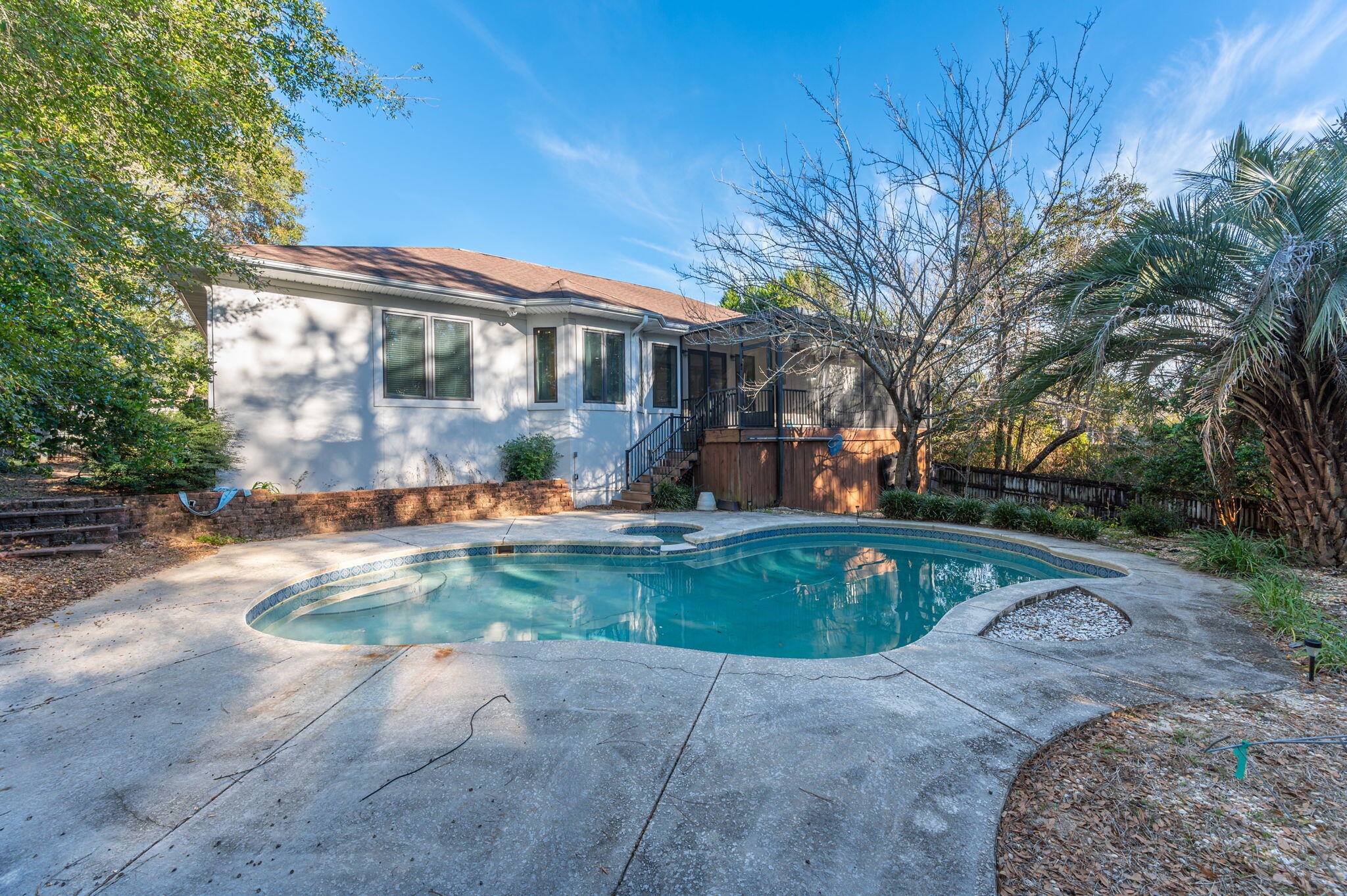 HUNTINGTON S/D PH 1 - Residential Lease