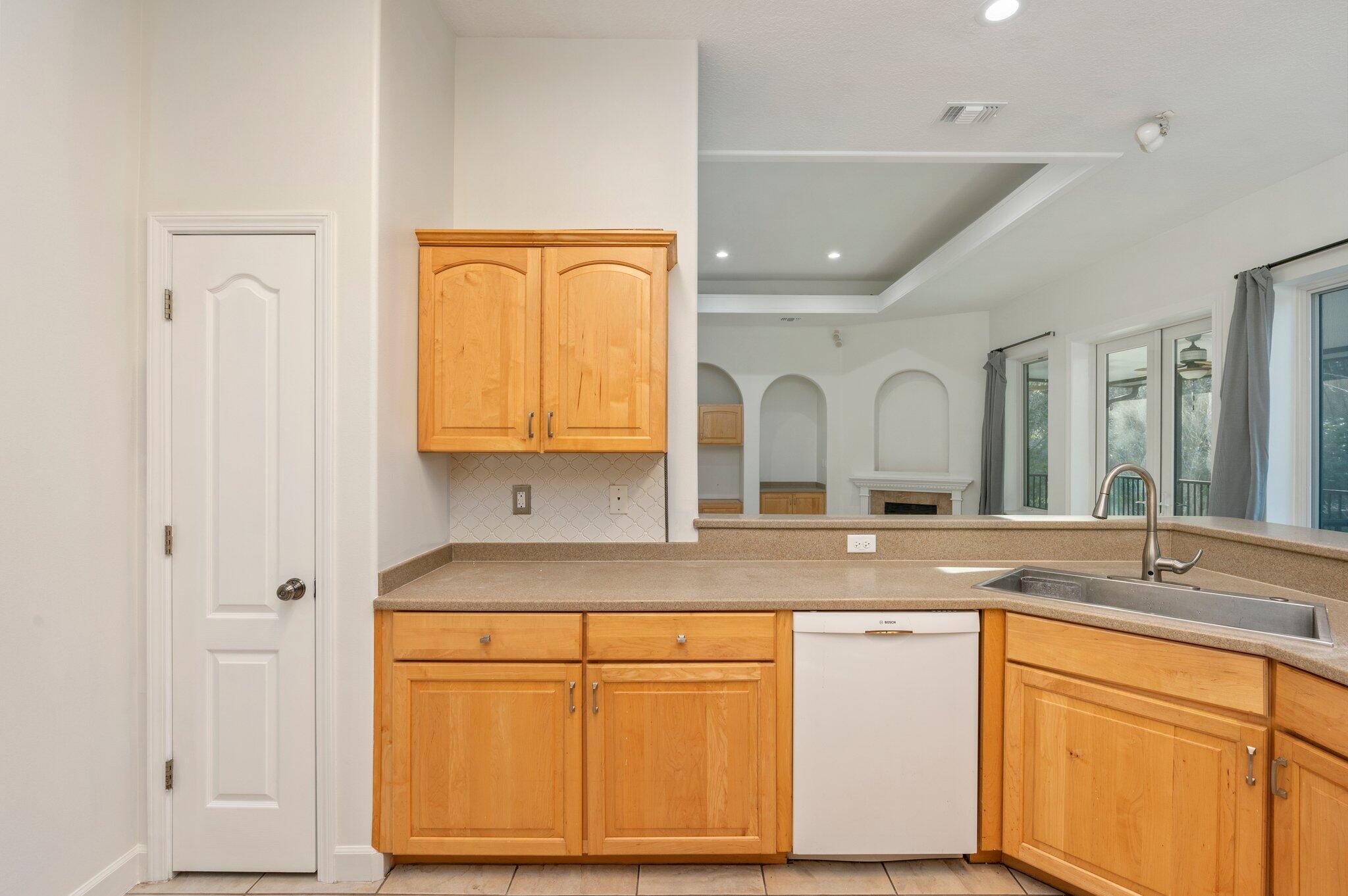 HUNTINGTON S/D PH 1 - Residential Lease