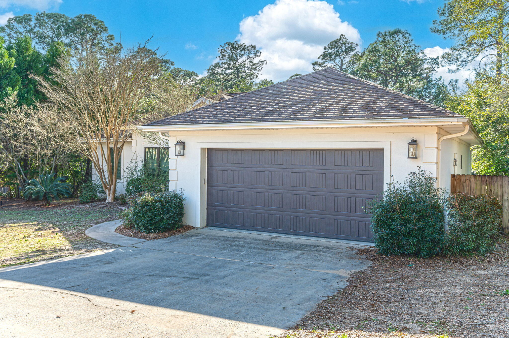 HUNTINGTON S/D PH 1 - Residential Lease